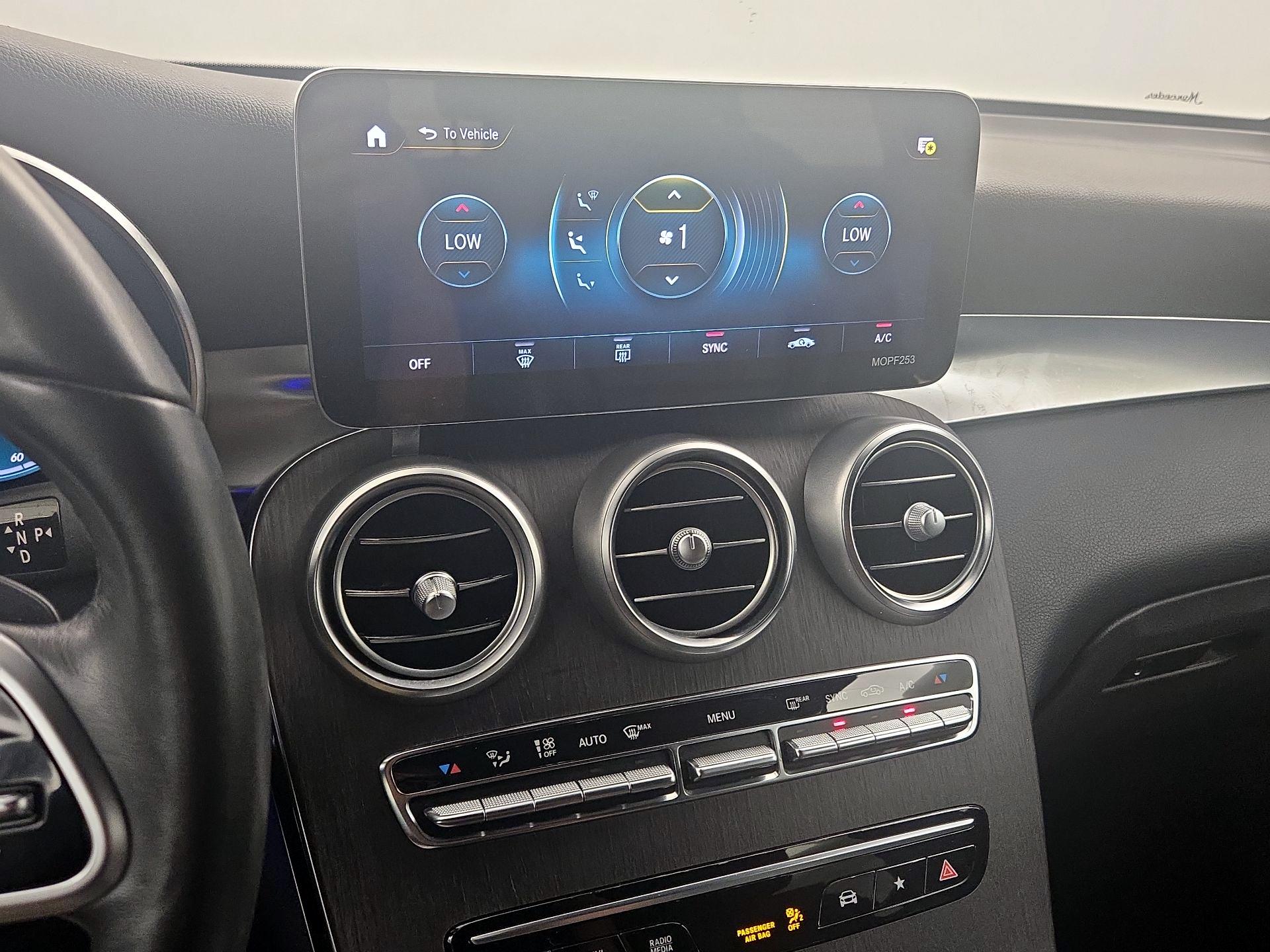 Thumbnail: 2022 Mercedes-Benz GLC - 17