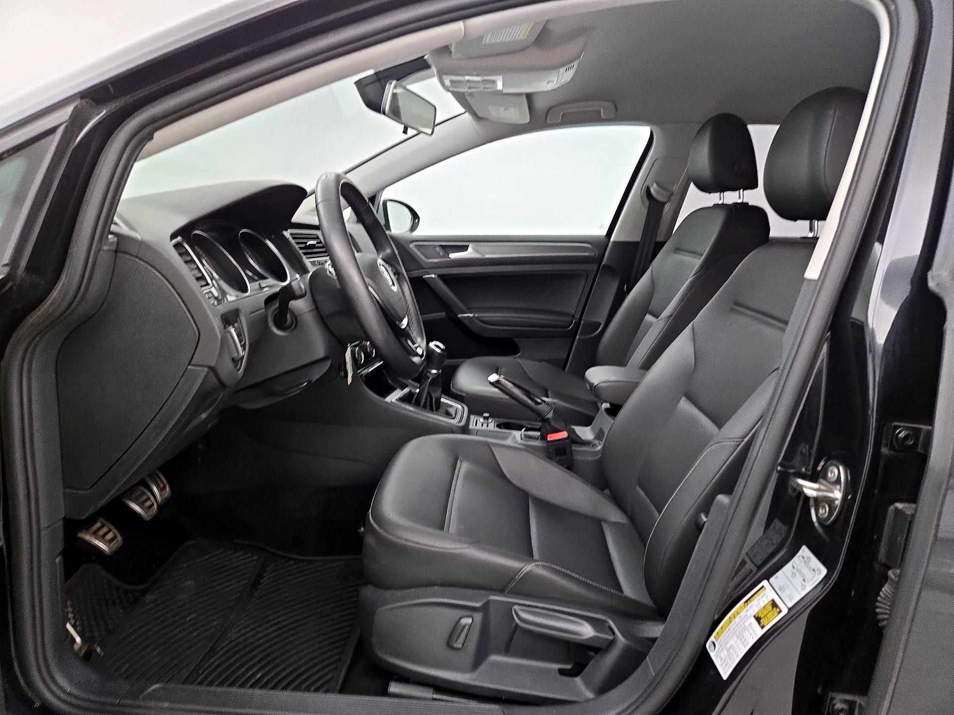Thumbnail: 2019 Volkswagen Golf - 11