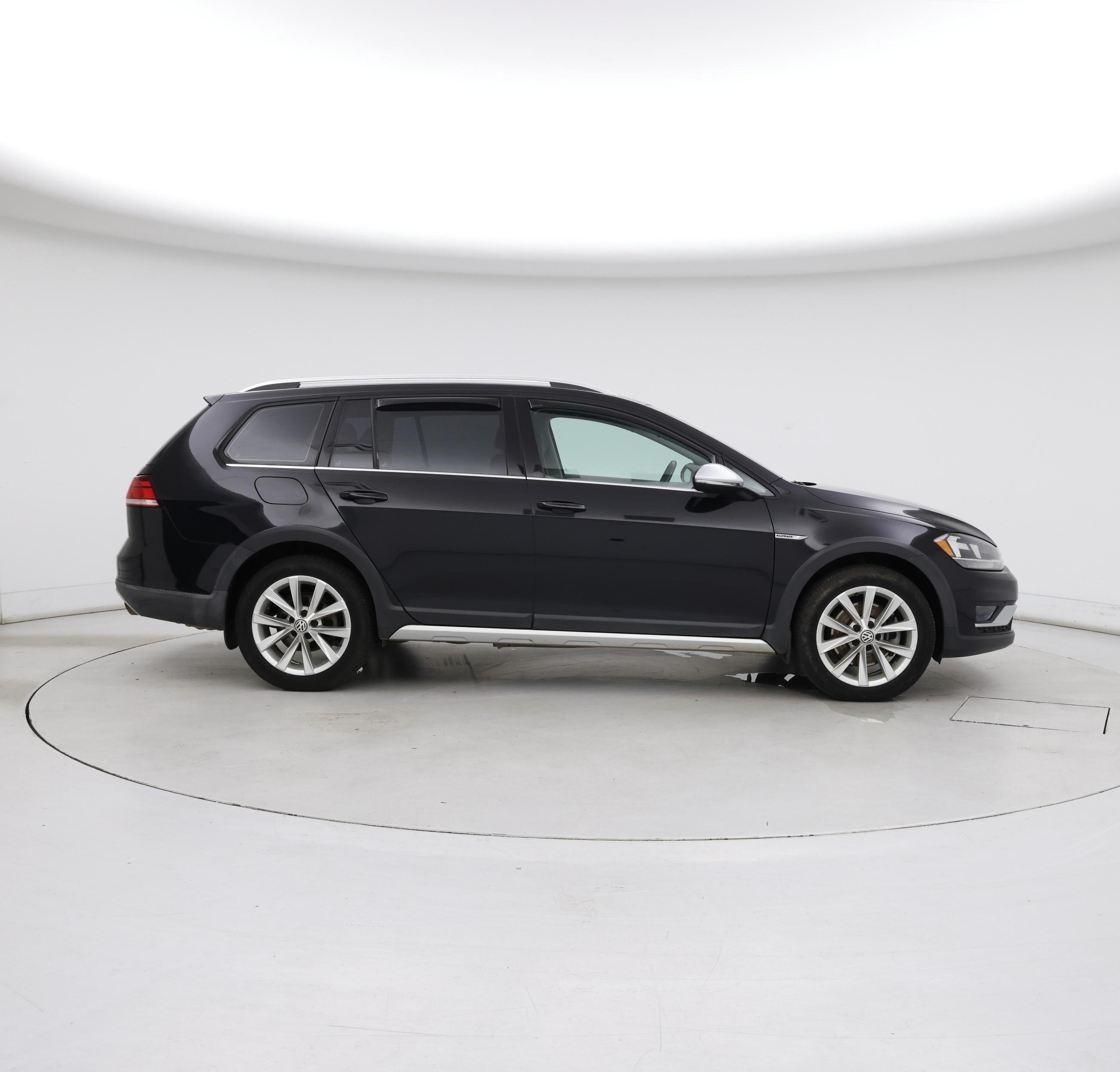 Thumbnail: 2019 Volkswagen Golf - 7