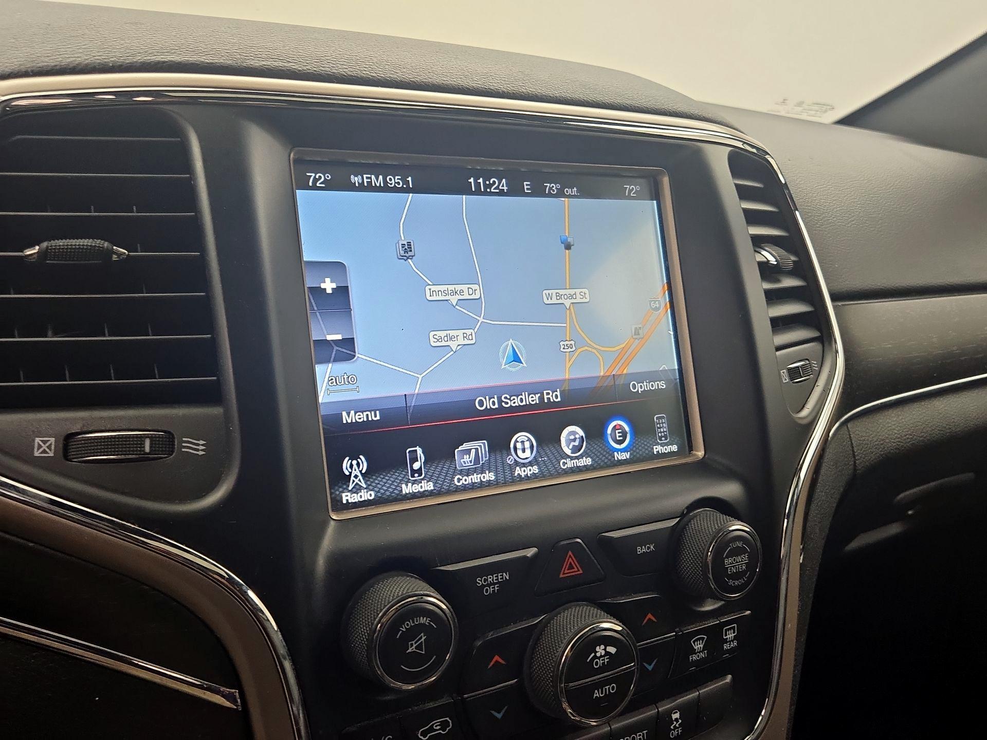 Thumbnail: 2017 Jeep Grand Cherokee - 14