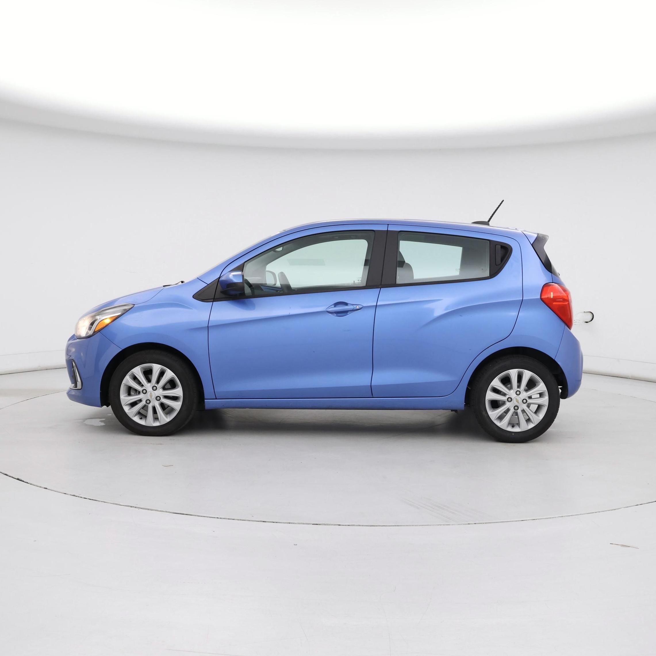 Thumbnail: 2017 Chevrolet Spark - 3
