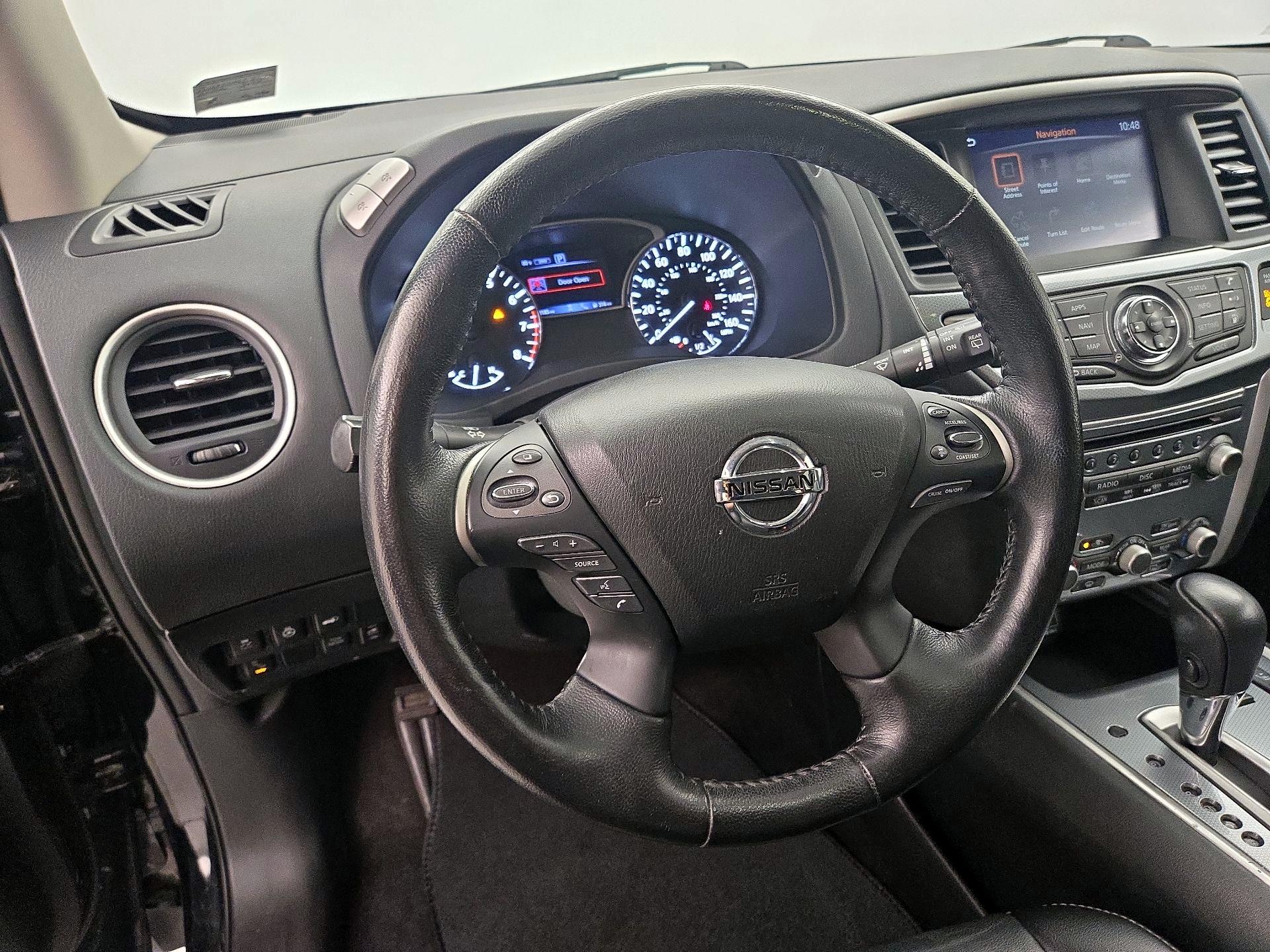 Thumbnail: 2020 Nissan Pathfinder - 10