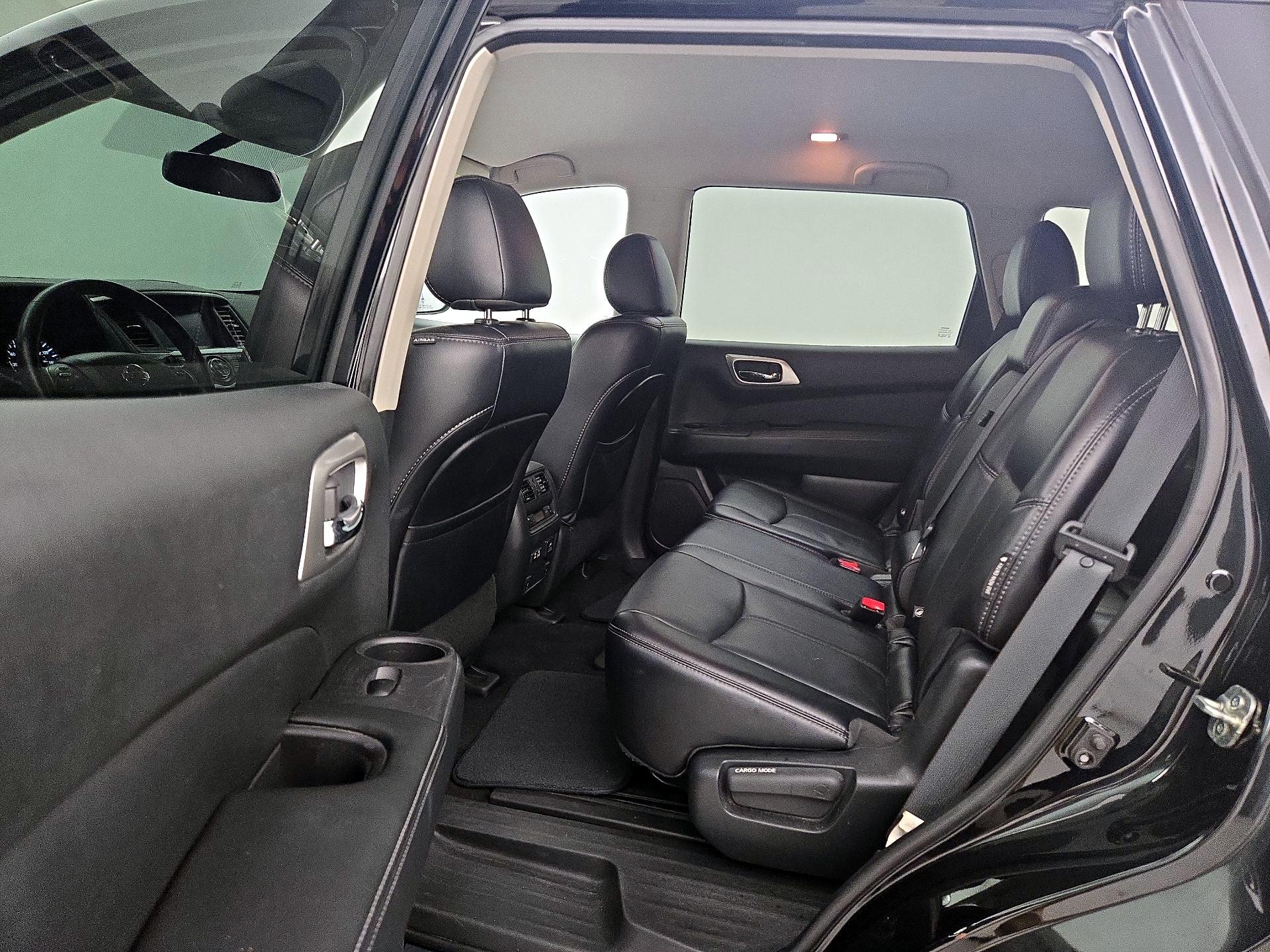 Thumbnail: 2020 Nissan Pathfinder - 20