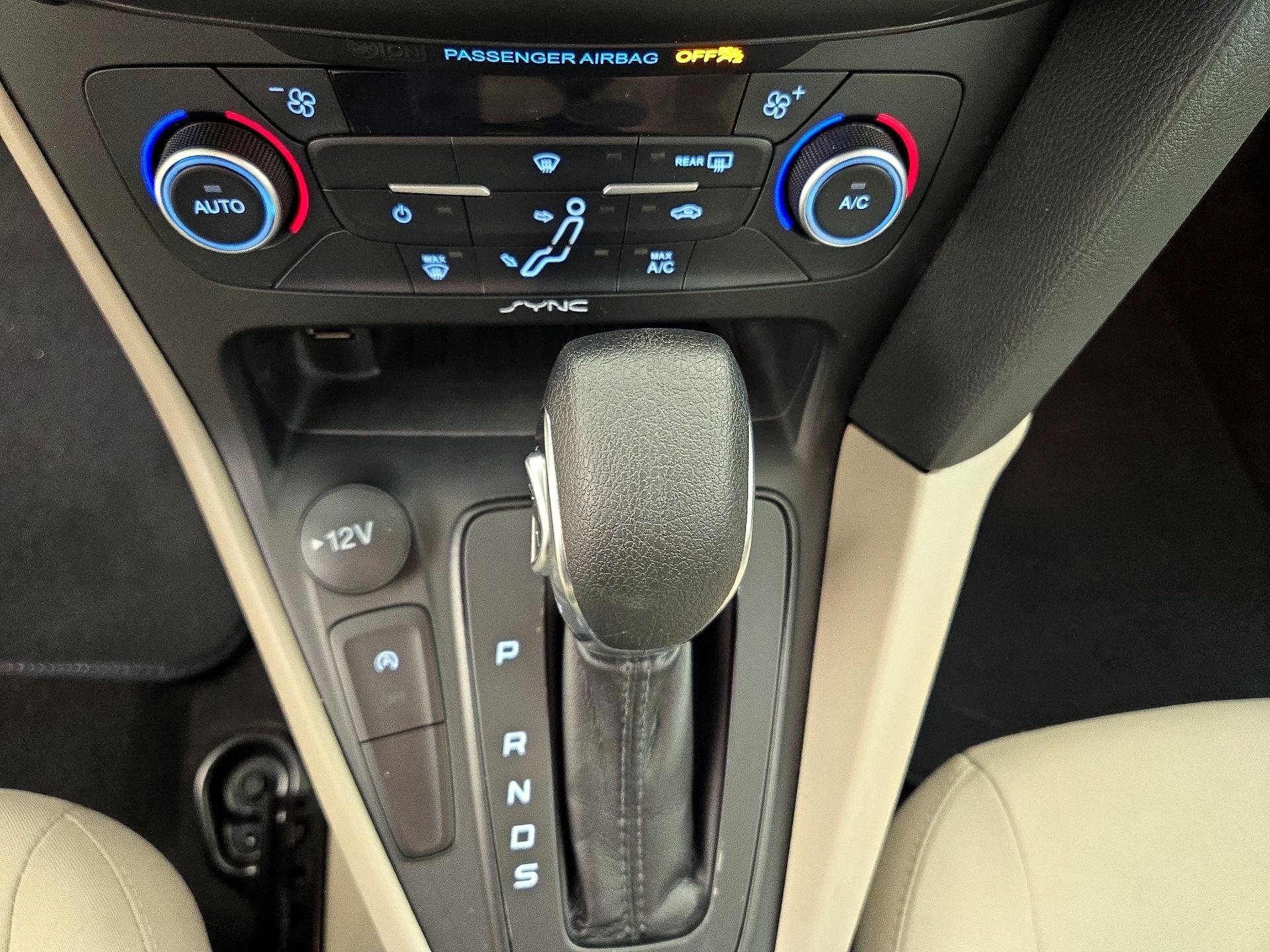 Thumbnail: 2018 Ford Focus - 17