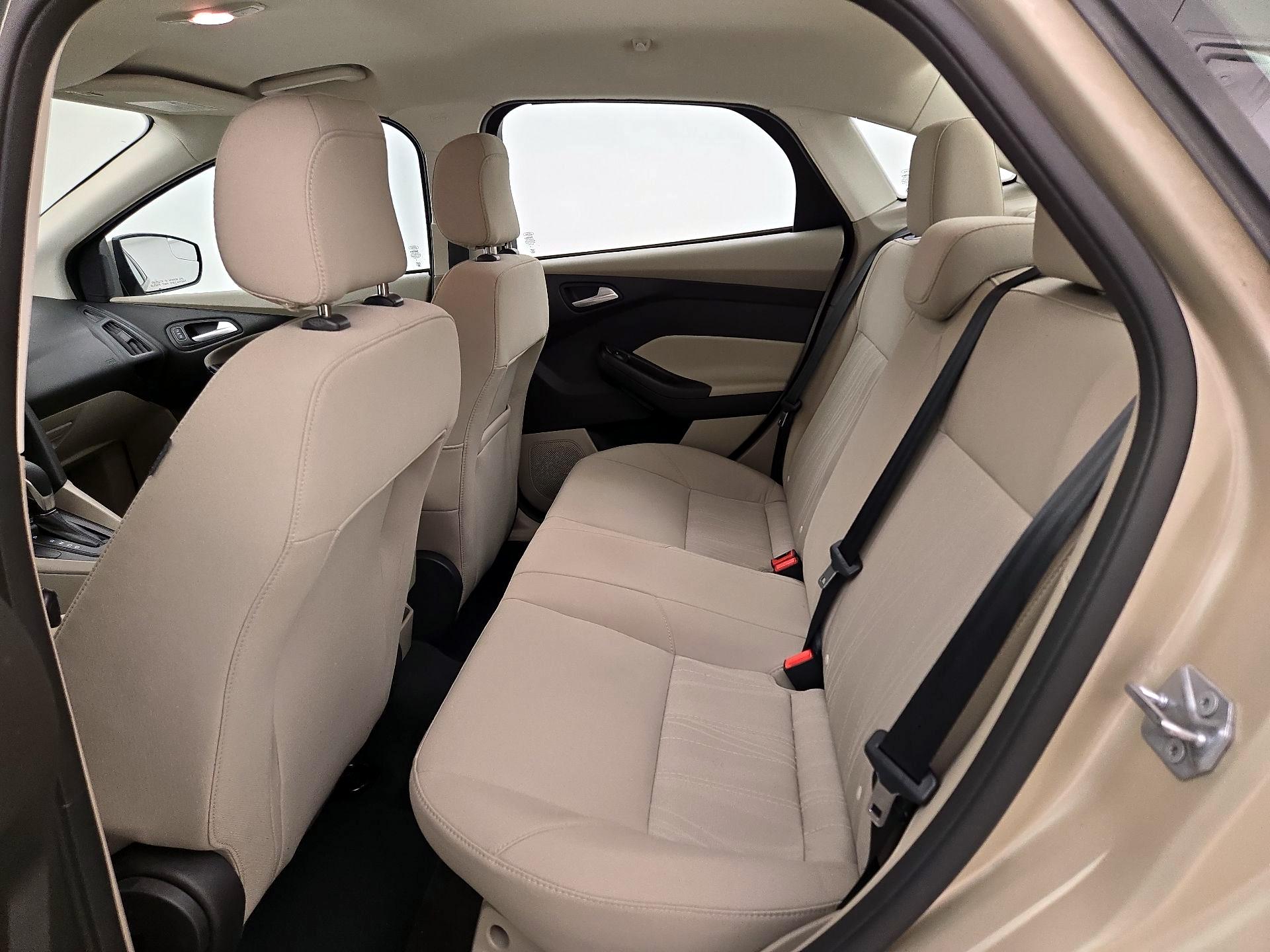 Thumbnail: 2018 Ford Focus - 19