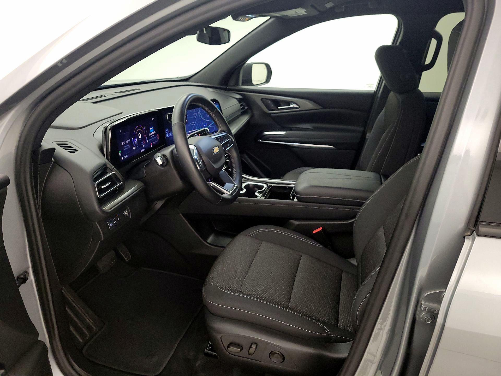 Thumbnail: 2024 Chevrolet Traverse - 9