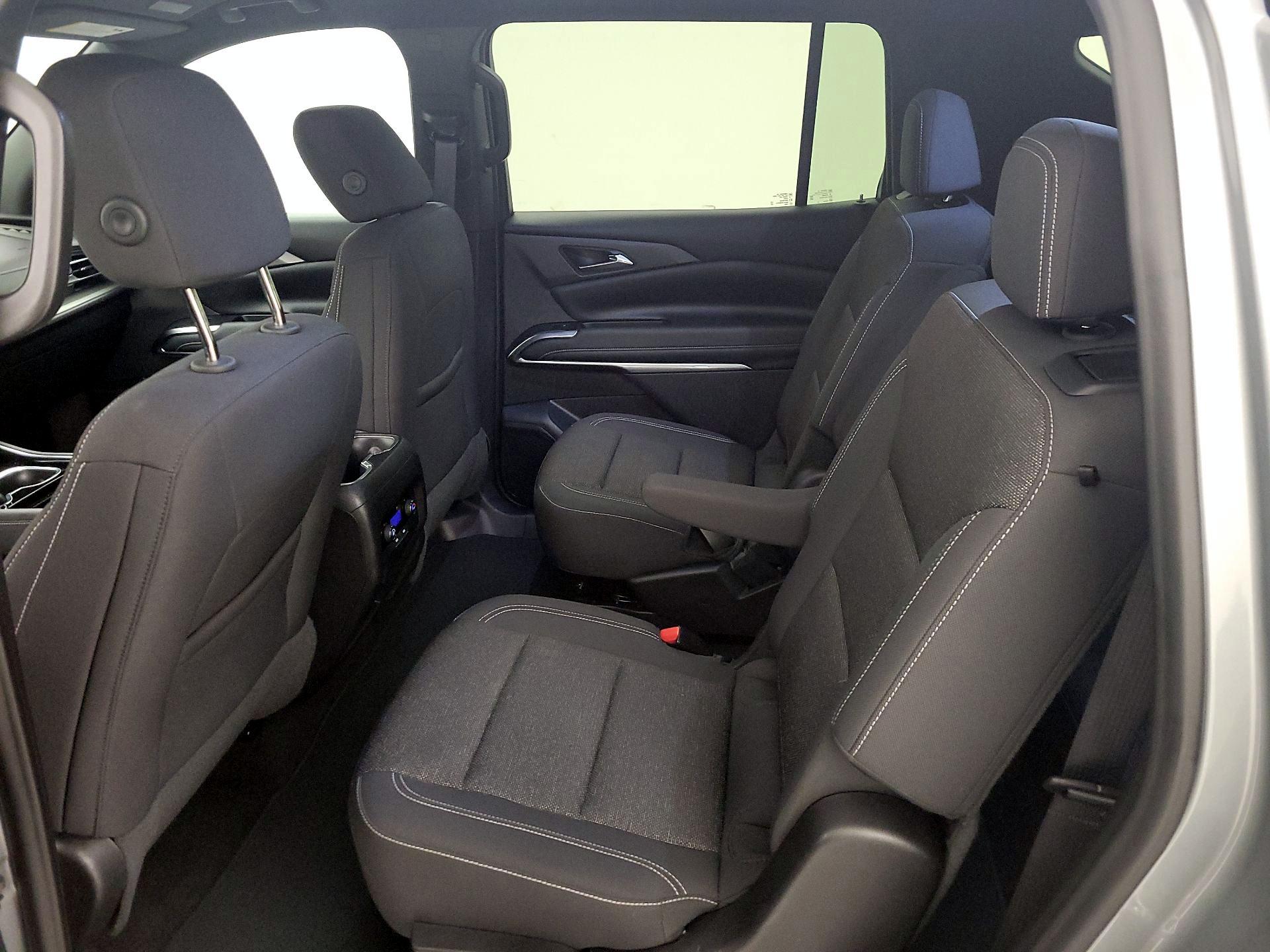 Thumbnail: 2024 Chevrolet Traverse - 18