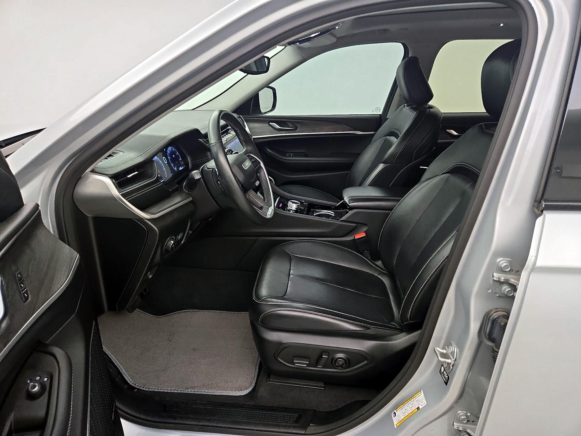 Thumbnail: 2021 Jeep Grand Cherokee L - 11