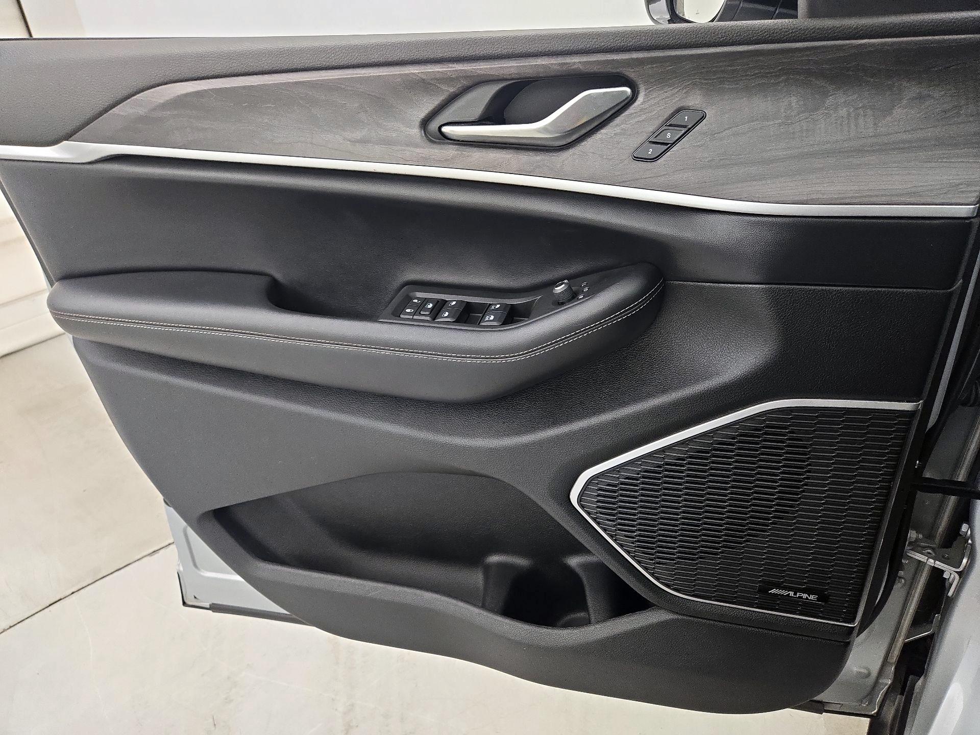 Thumbnail: 2021 Jeep Grand Cherokee L - 12