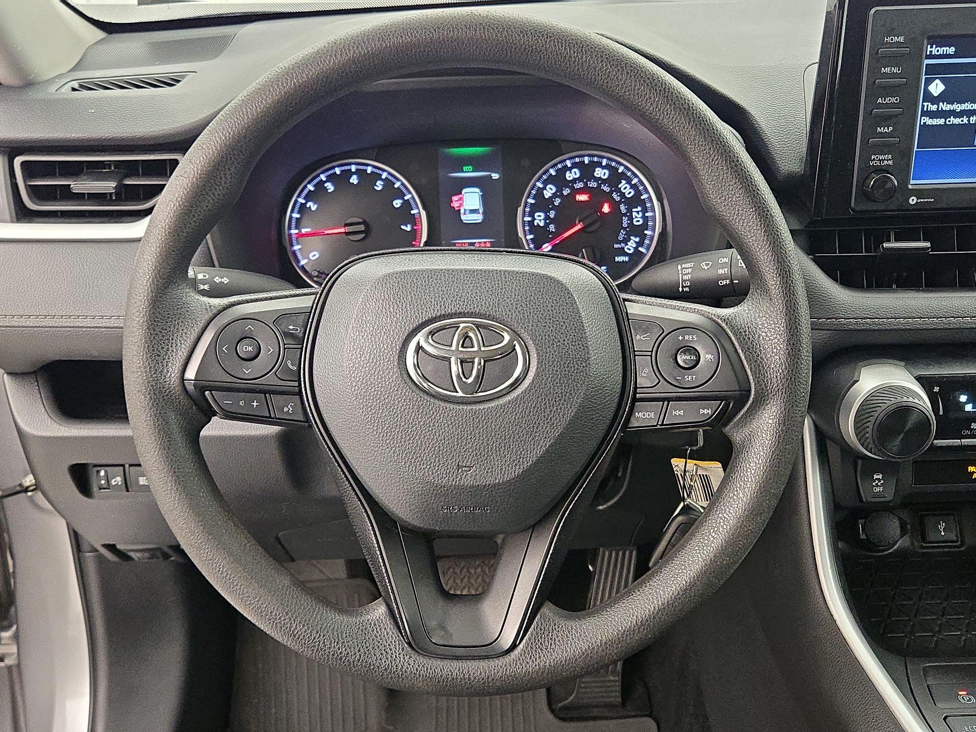 Thumbnail: 2021 Toyota RAV4 - 10