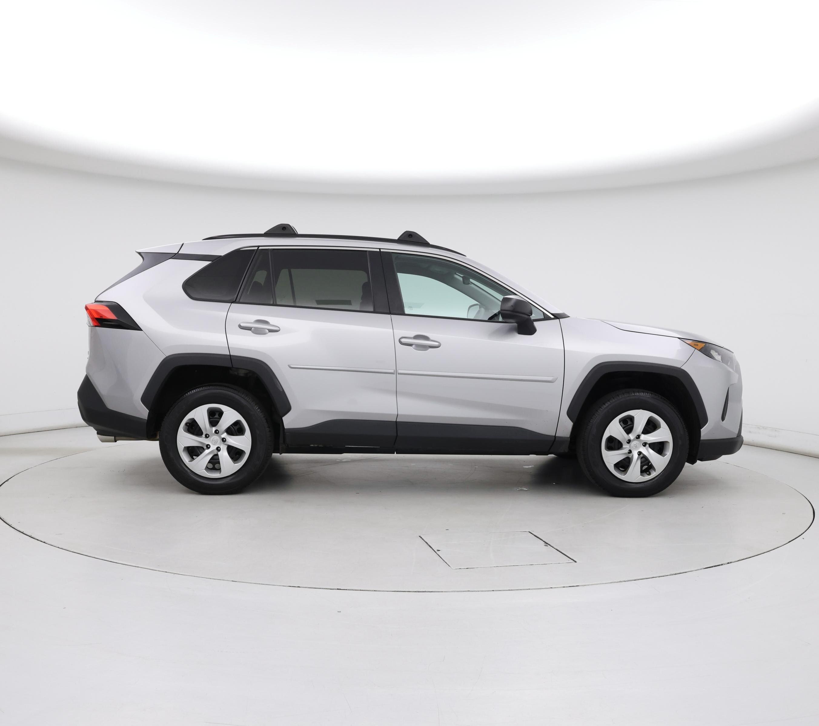 Thumbnail: 2021 Toyota RAV4 - 7
