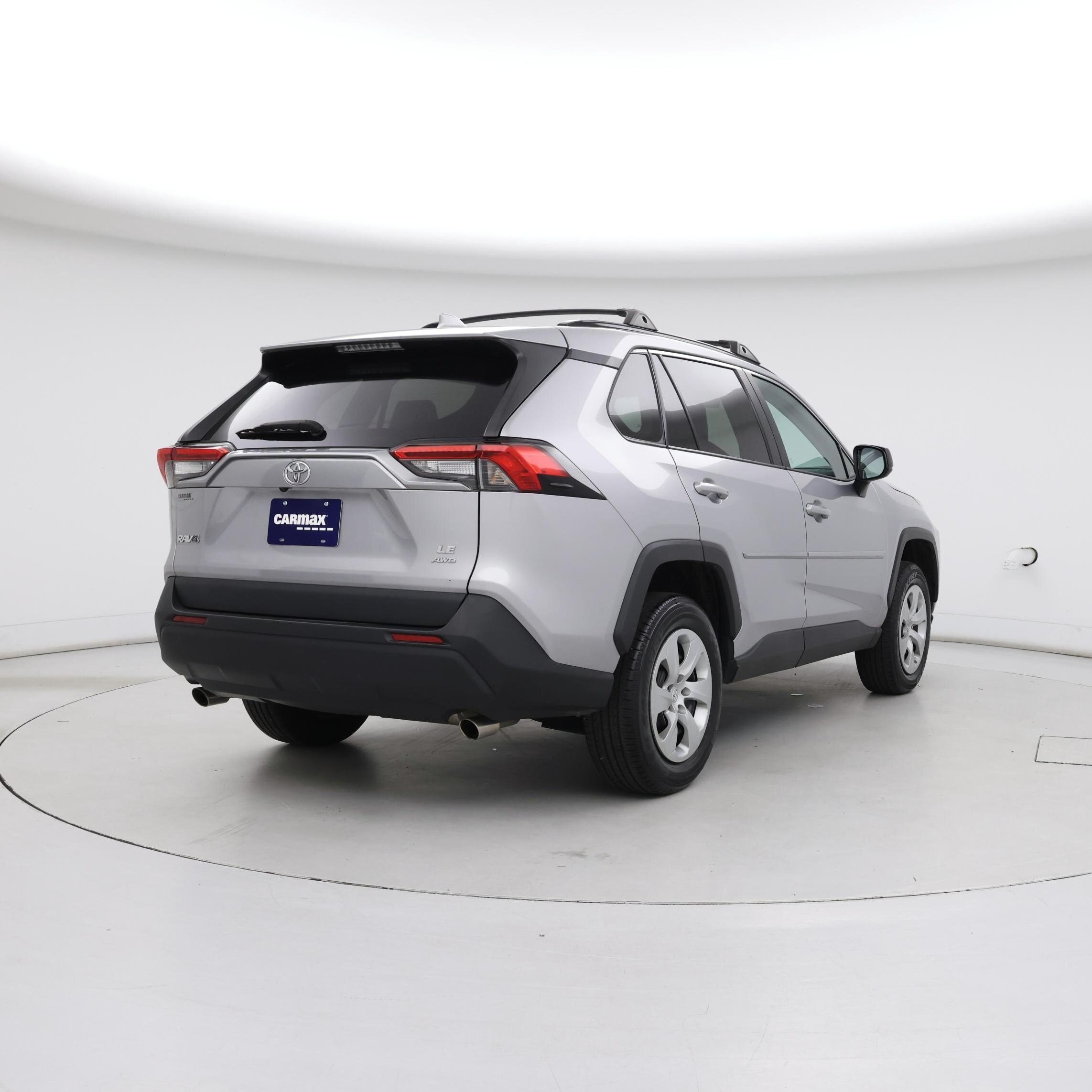 Thumbnail: 2021 Toyota RAV4 - 8