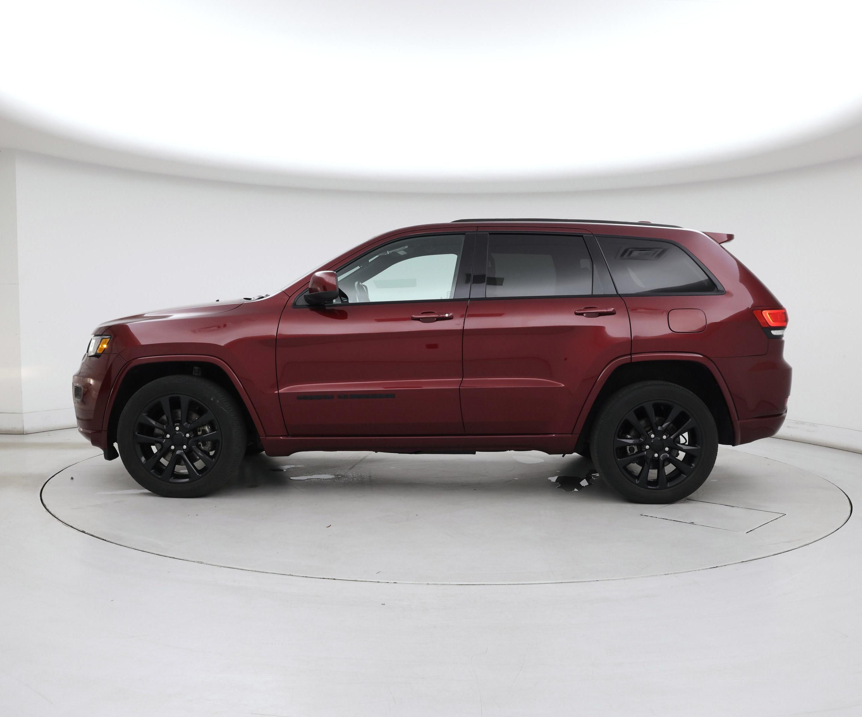 Thumbnail: 2021 Jeep Grand Cherokee - 3