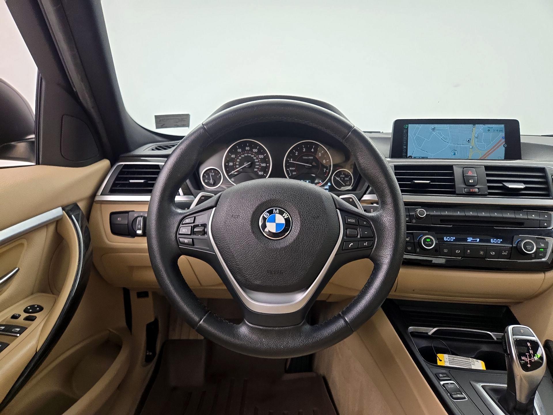 Thumbnail: 2016 BMW 3 Series - 10