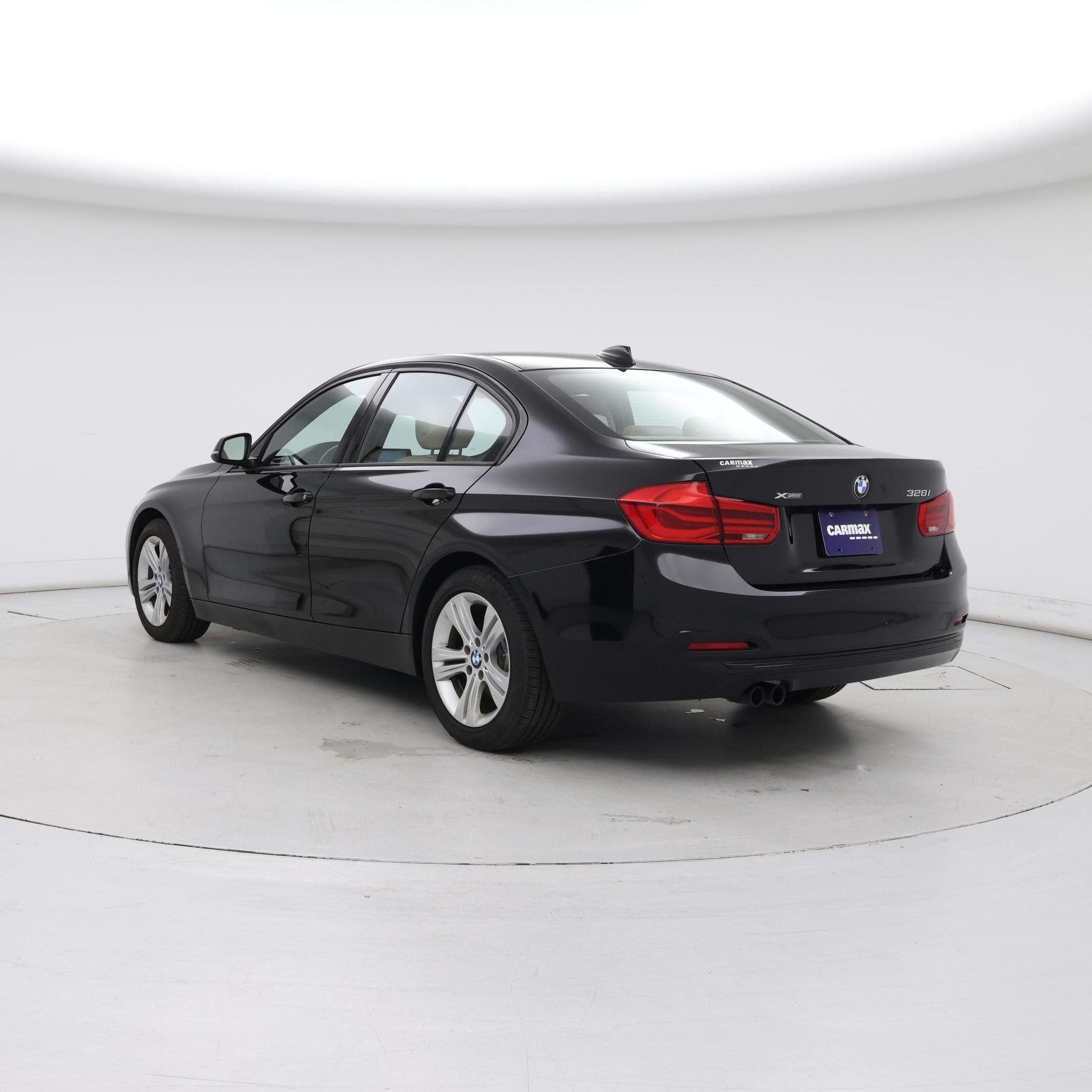 Thumbnail: 2016 BMW 3 Series - 2