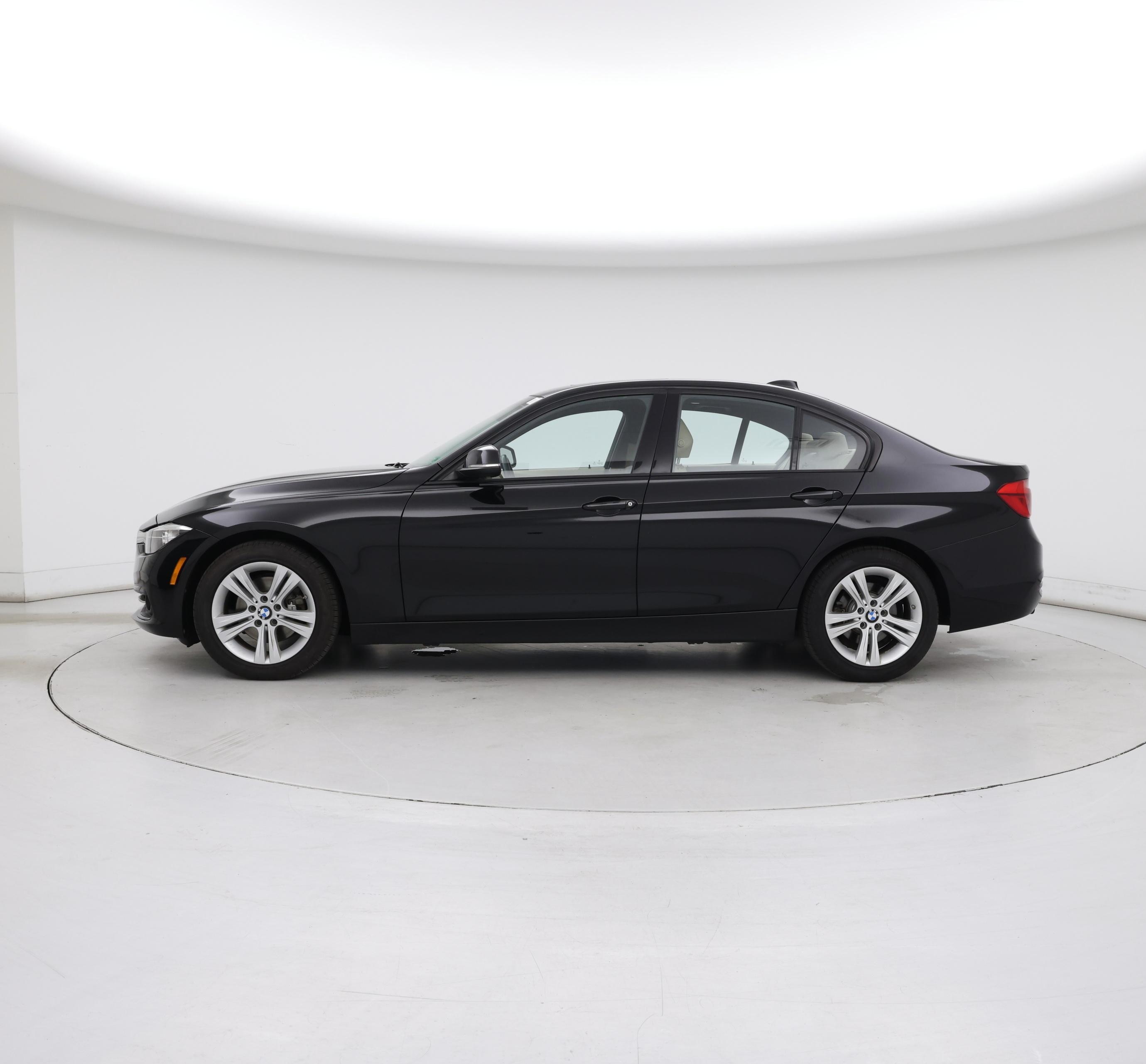 Thumbnail: 2016 BMW 3 Series - 3