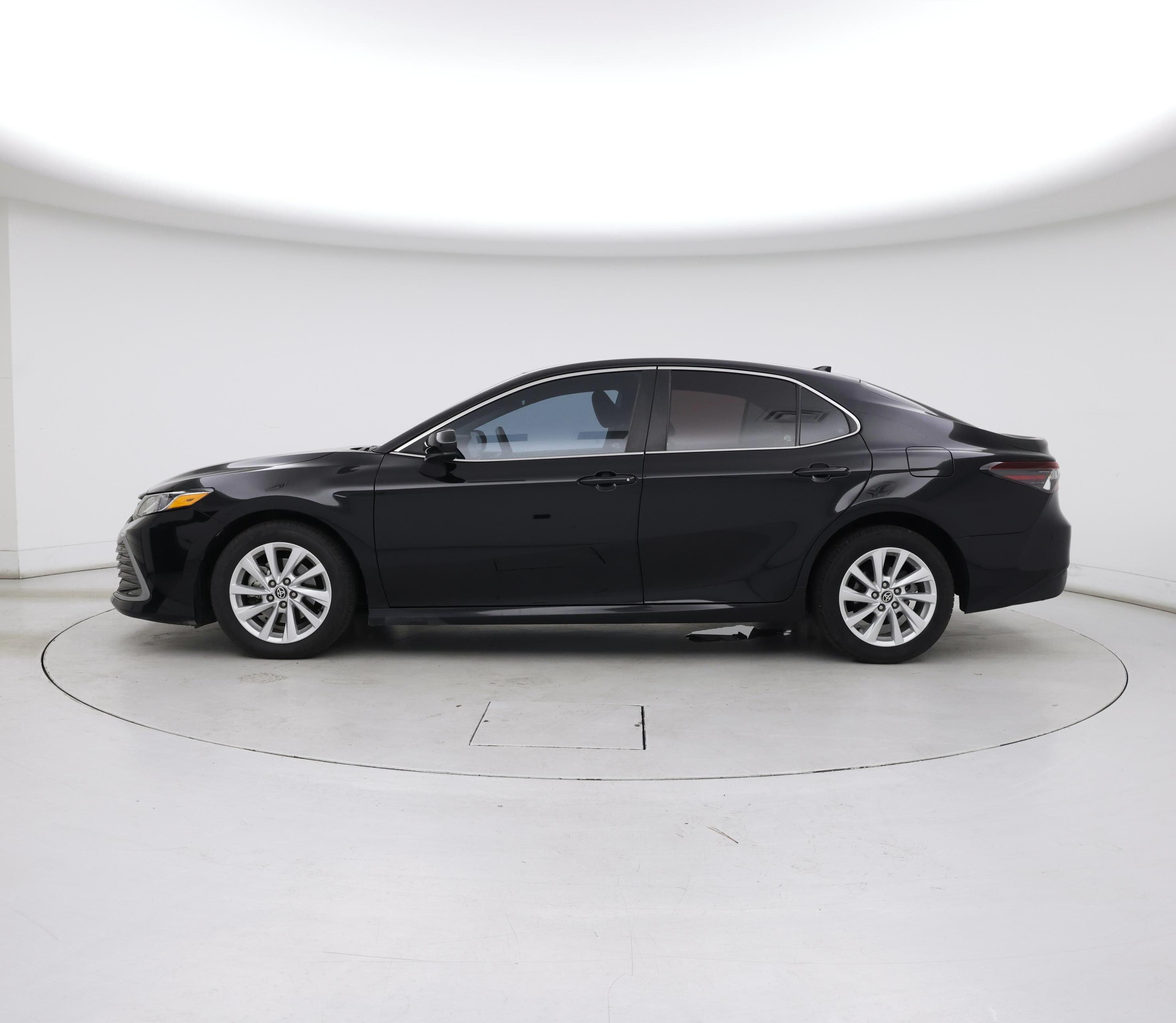 Thumbnail: 2023 Toyota Camry - 3