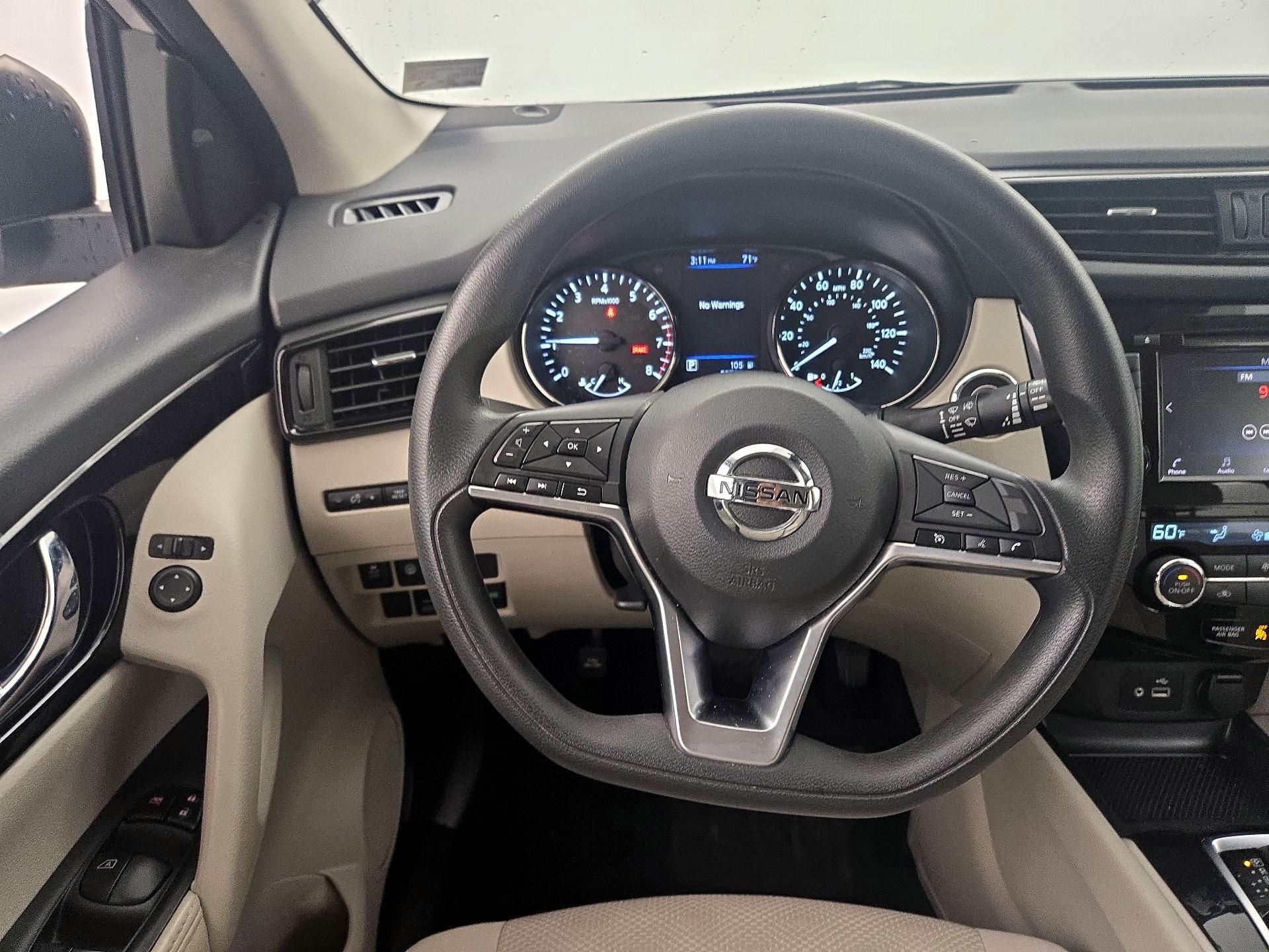 Thumbnail: 2019 Nissan Rogue Sport - 10