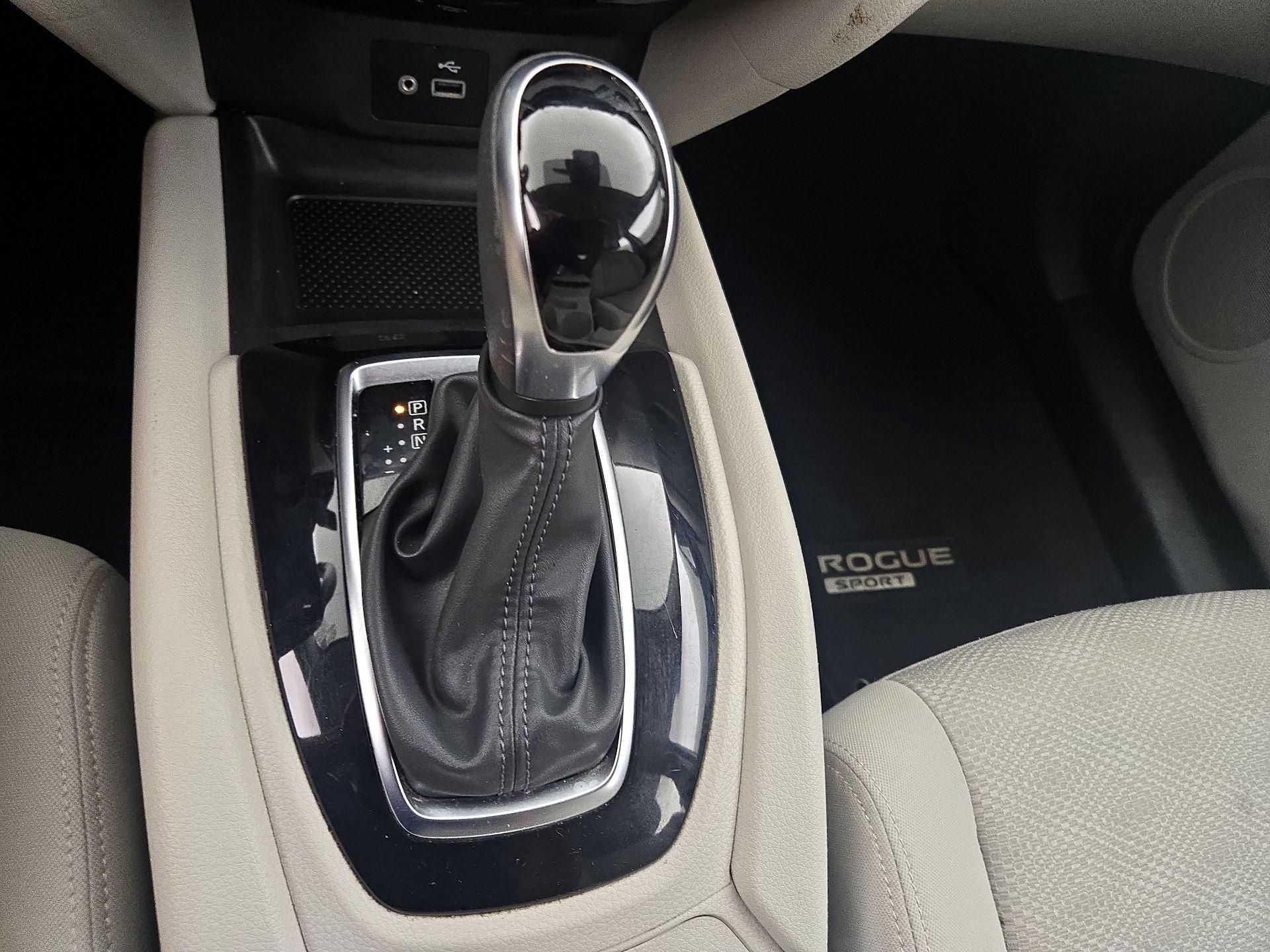 Thumbnail: 2019 Nissan Rogue Sport - 17