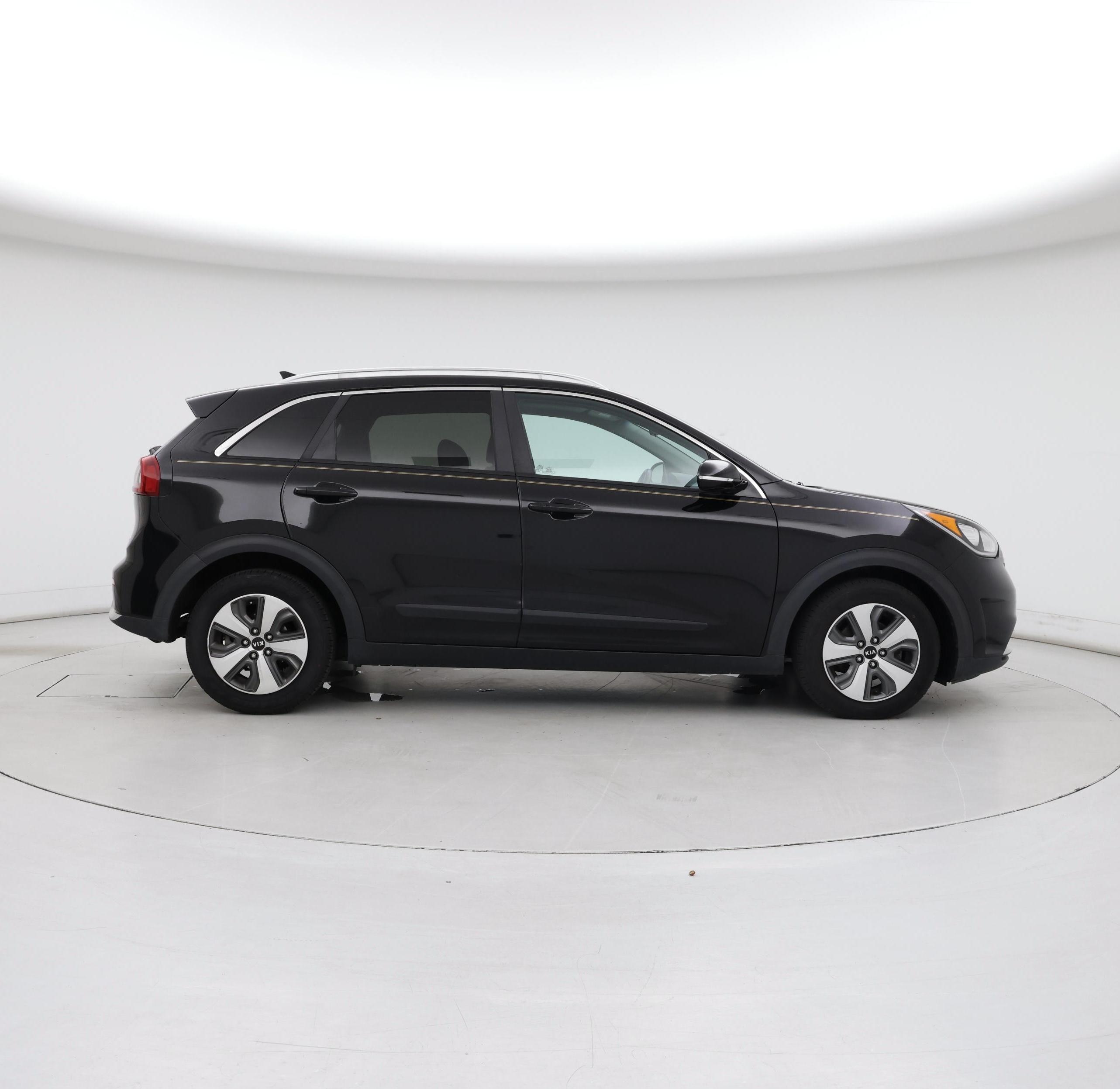 Thumbnail: 2017 Kia Niro - 7