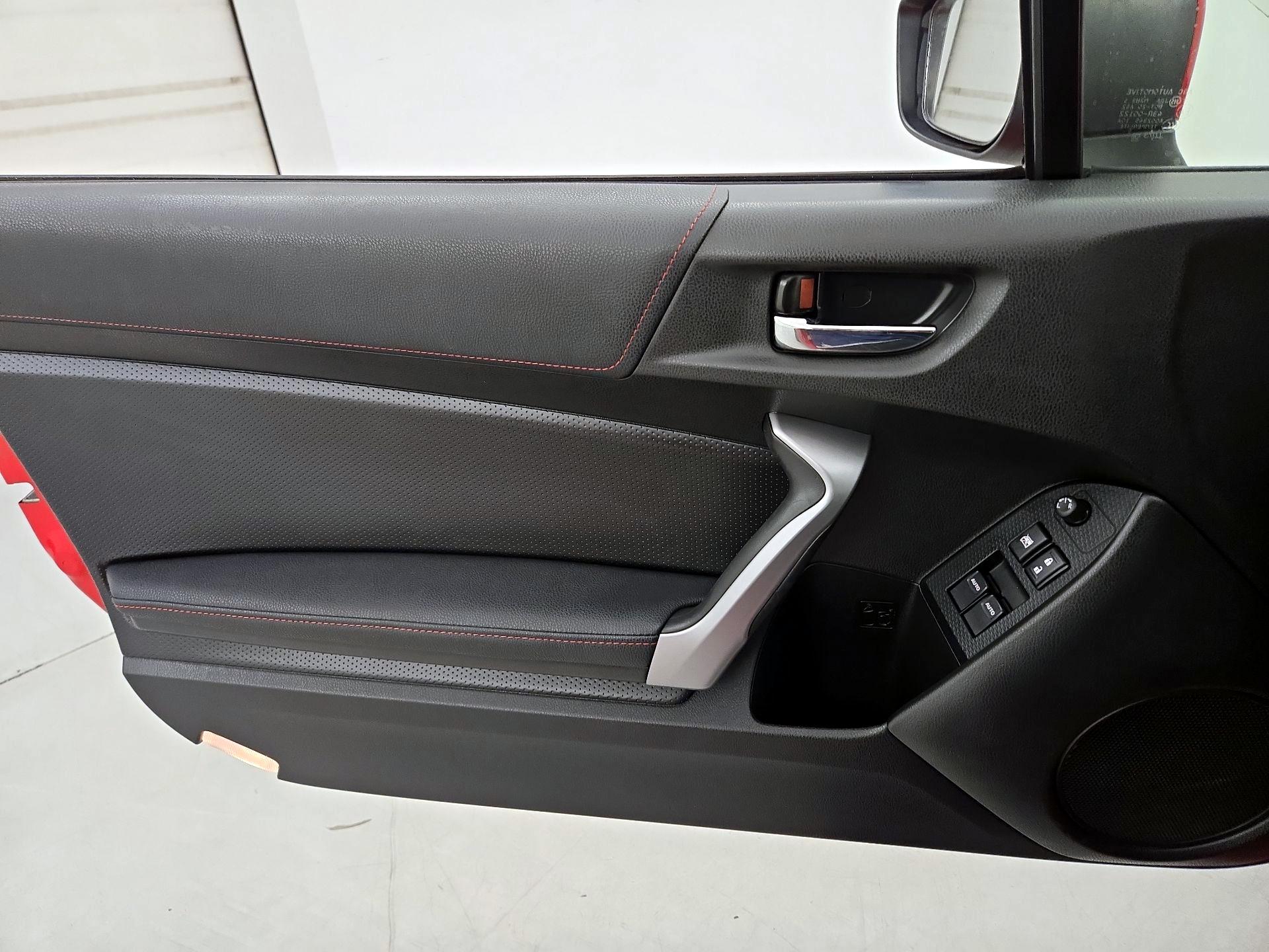 Thumbnail: 2014 Subaru BRZ - 12