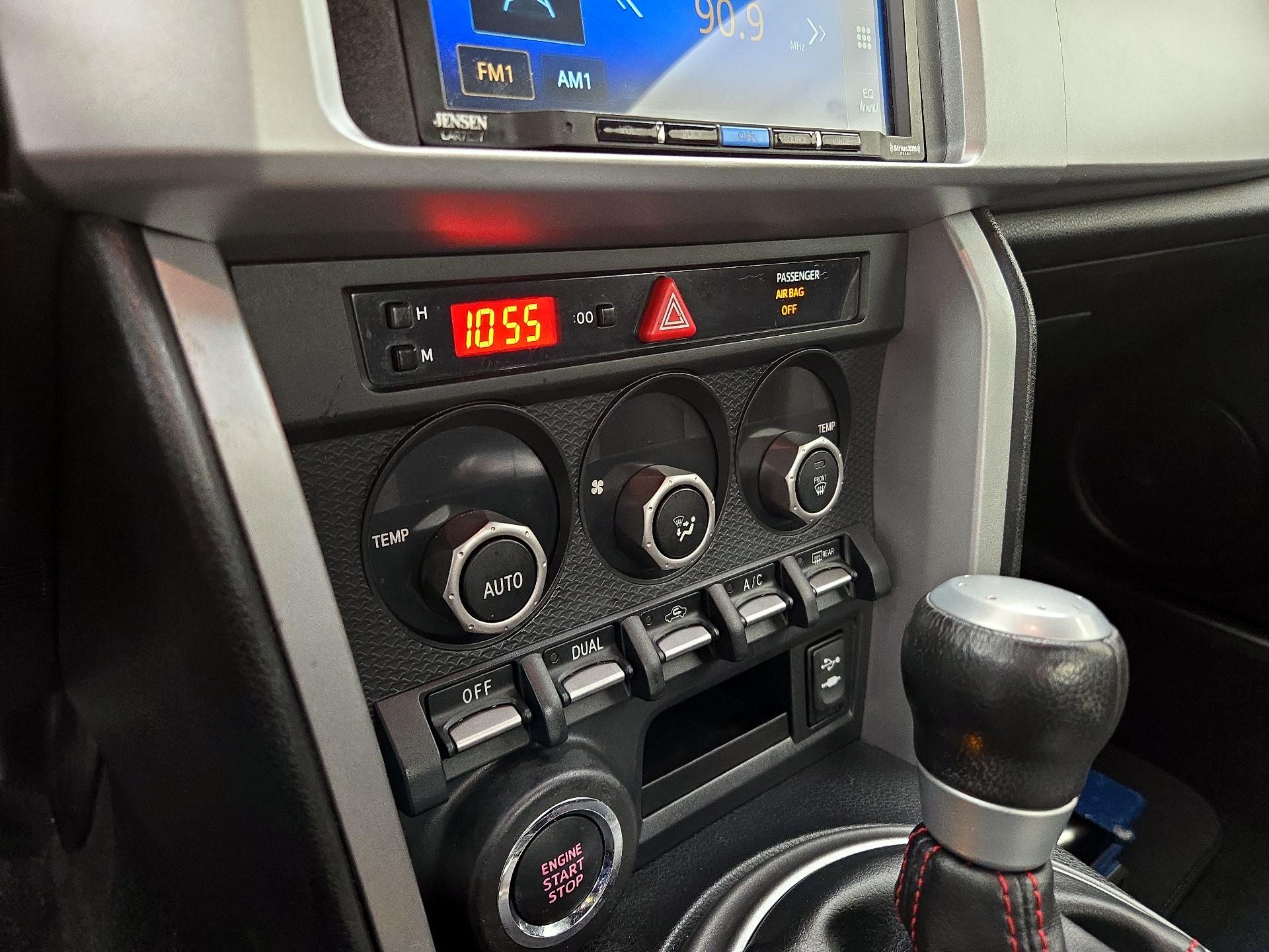 Thumbnail: 2014 Subaru BRZ - 16