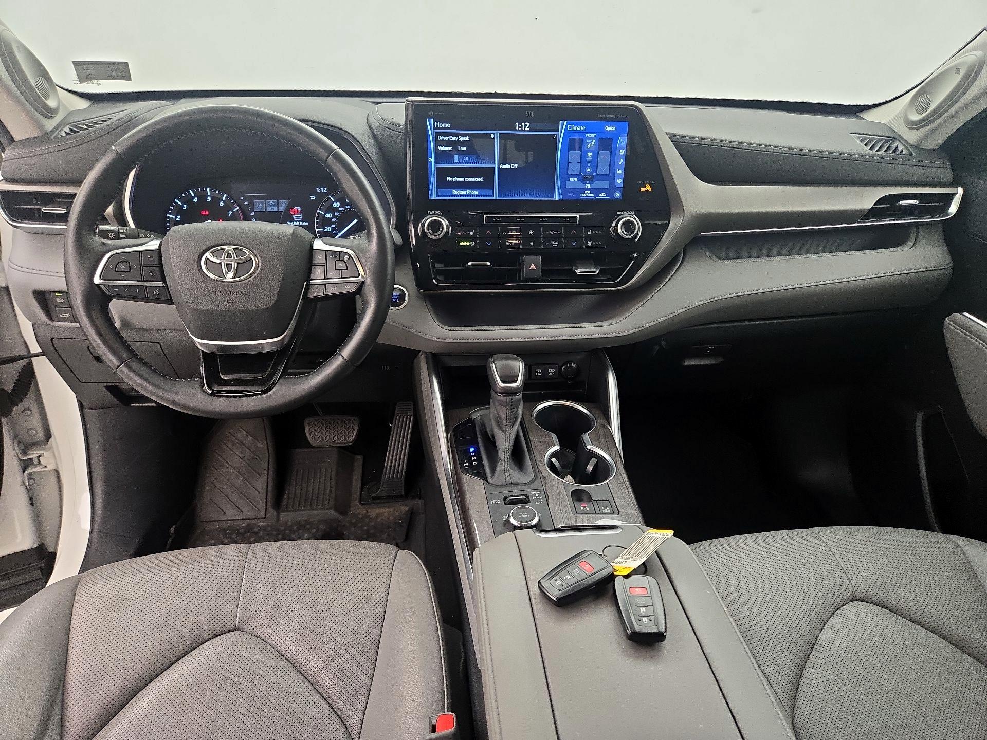 Thumbnail: 2020 Toyota Highlander - 9