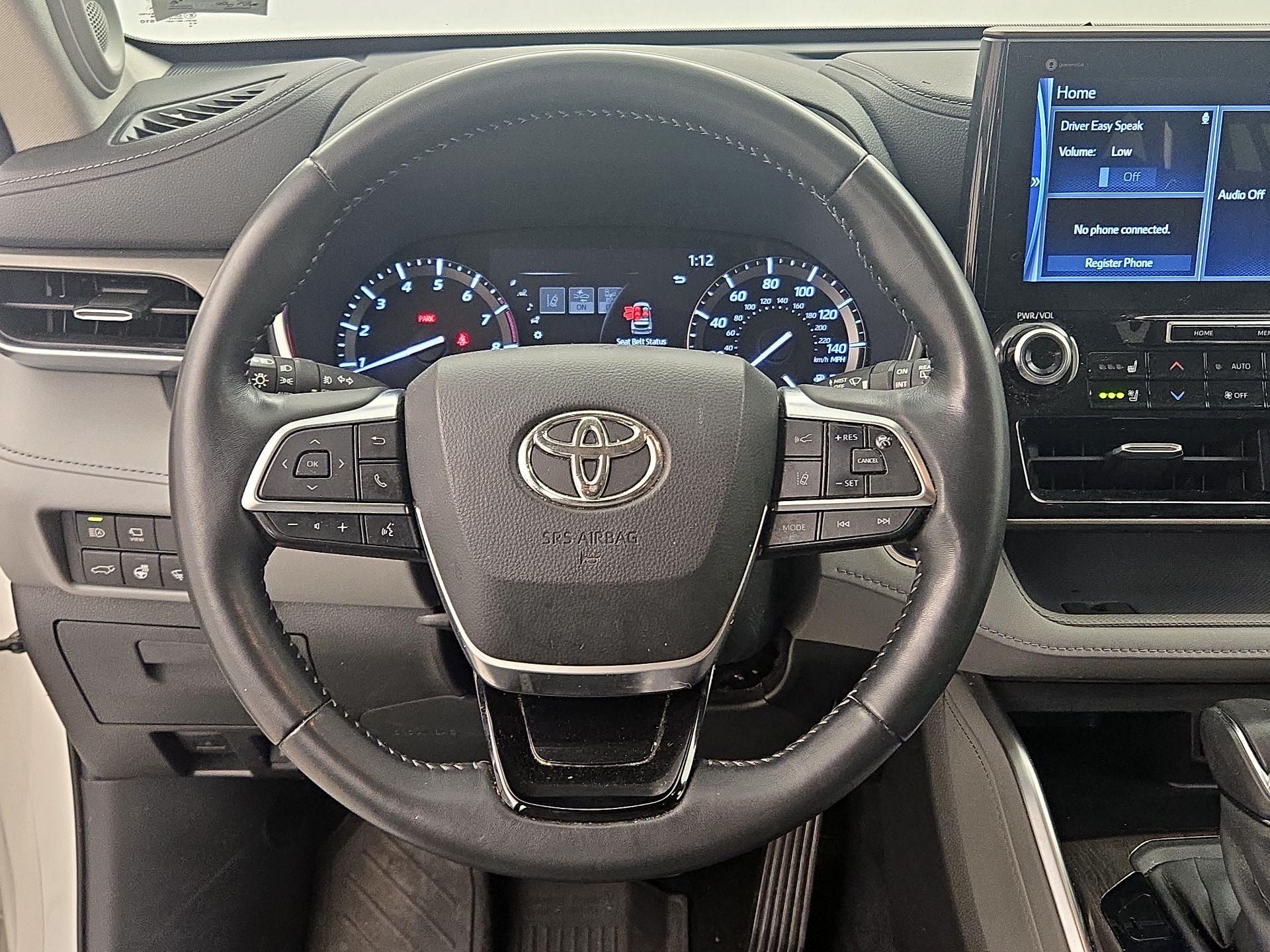 Thumbnail: 2020 Toyota Highlander - 10