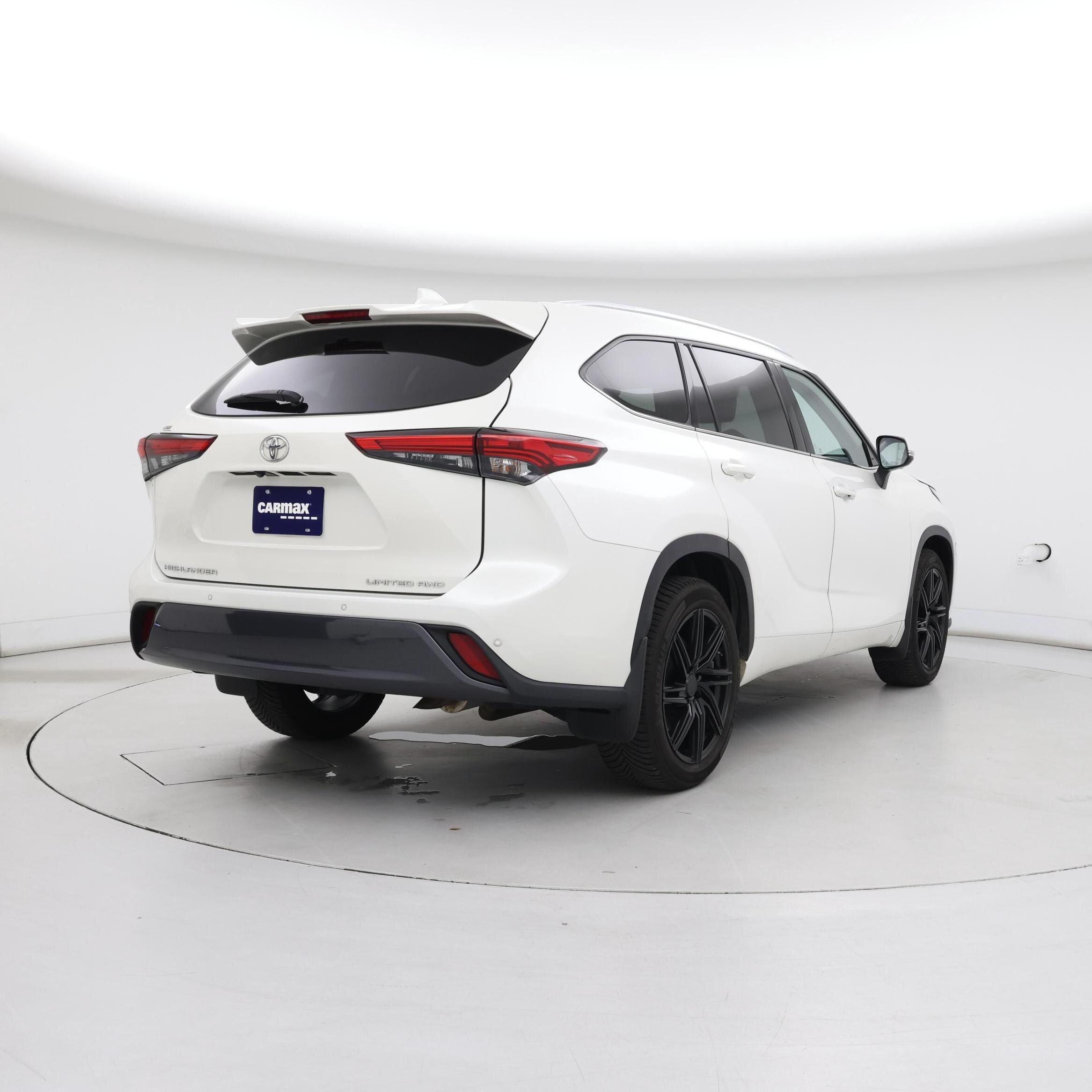 Thumbnail: 2020 Toyota Highlander - 8