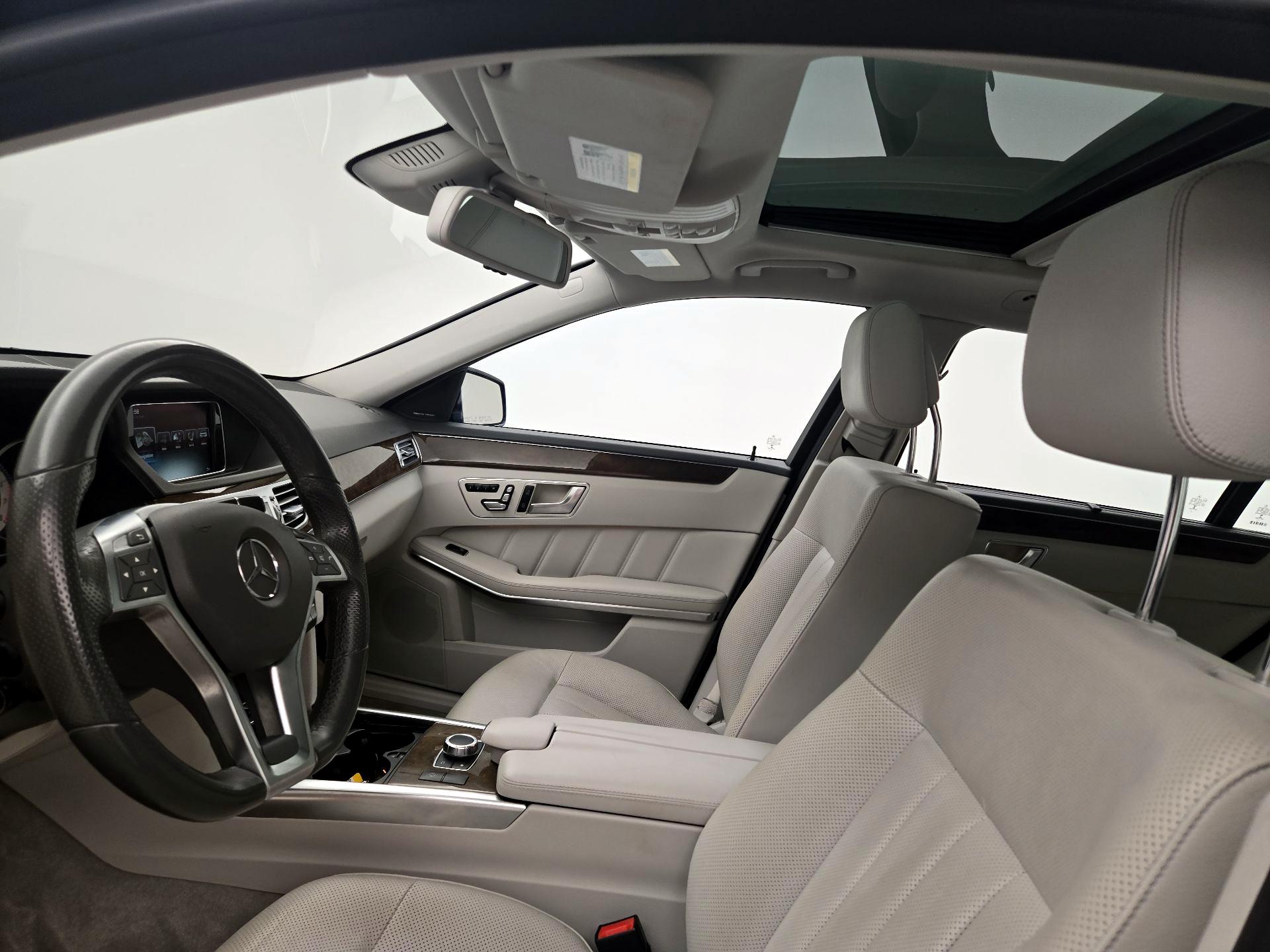 Thumbnail: 2016 Mercedes-Benz E-Class - 20