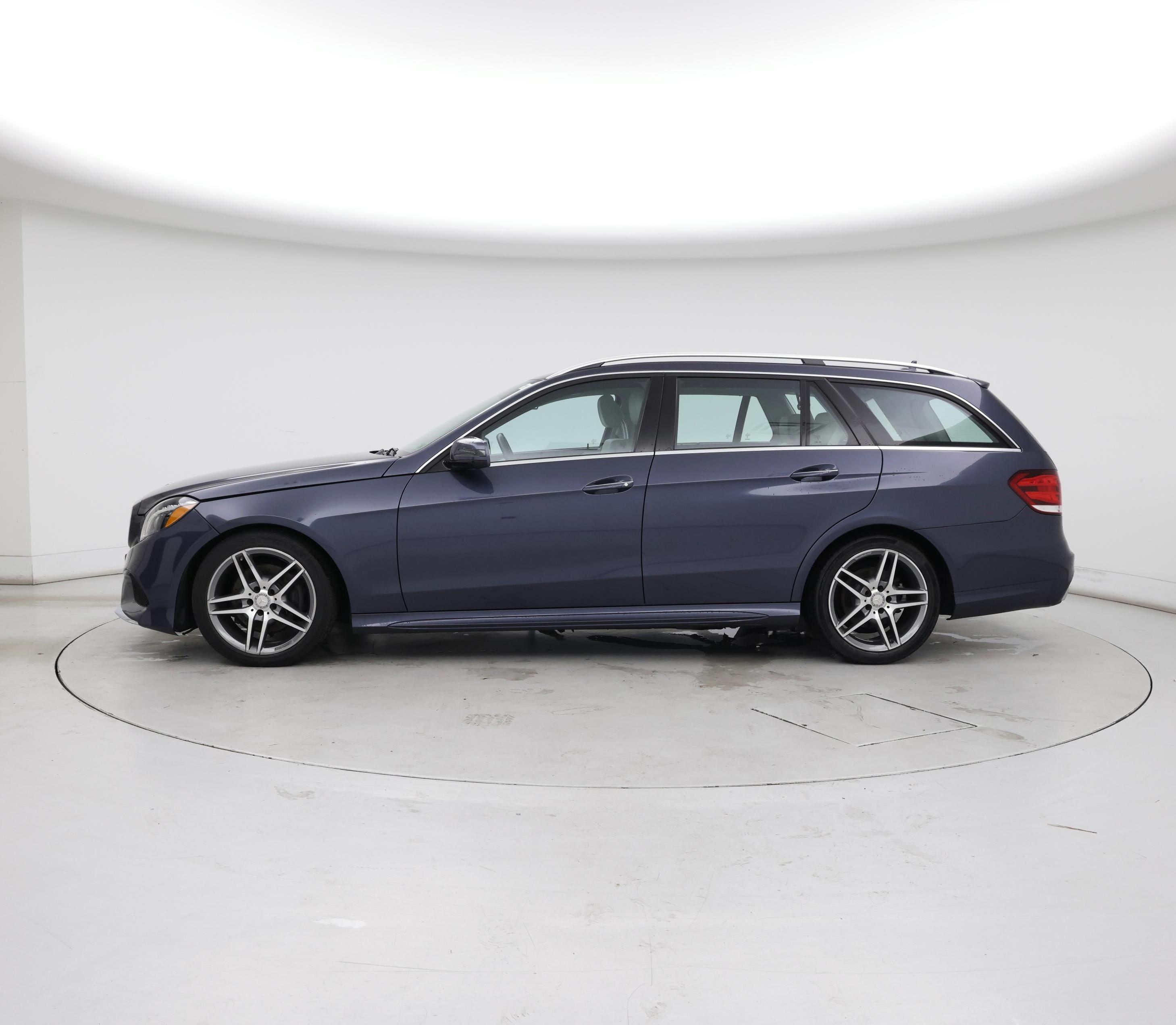Thumbnail: 2016 Mercedes-Benz E-Class - 3