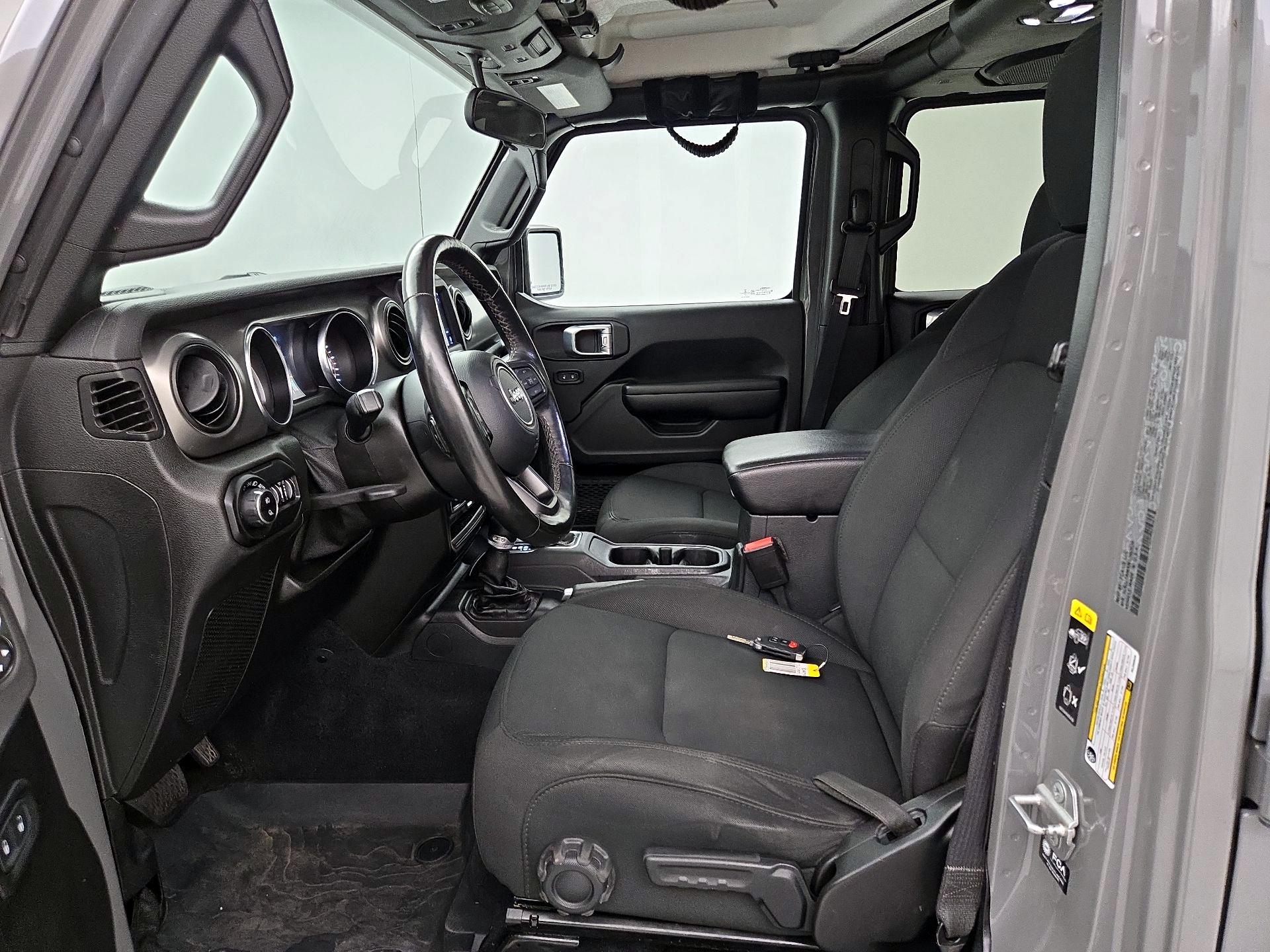 Thumbnail: 2021 Jeep Gladiator - 11