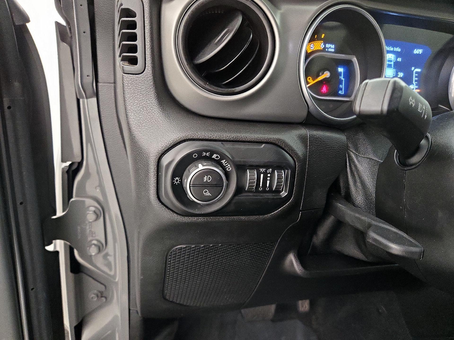 Thumbnail: 2021 Jeep Gladiator - 13