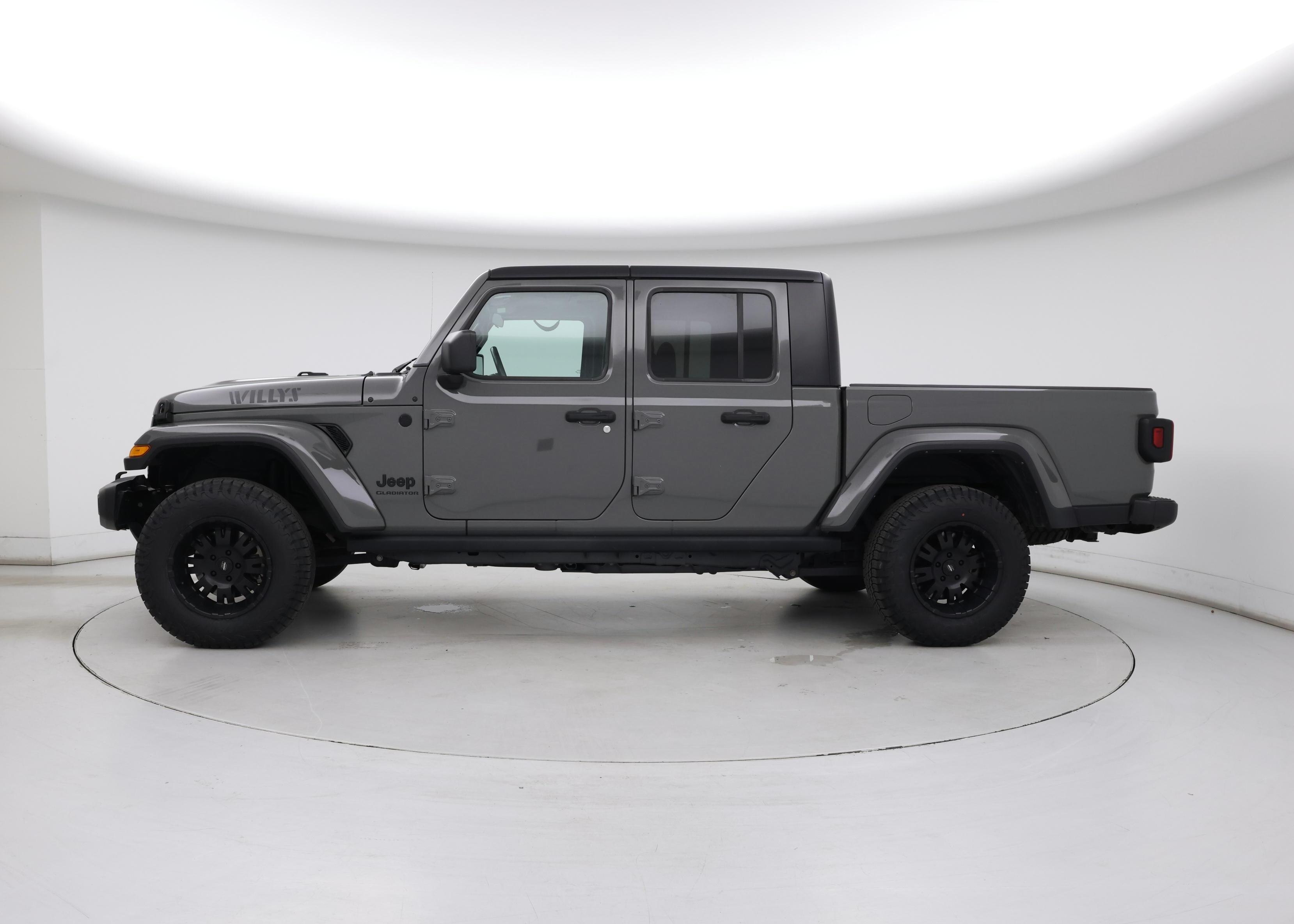 Thumbnail: 2021 Jeep Gladiator - 3