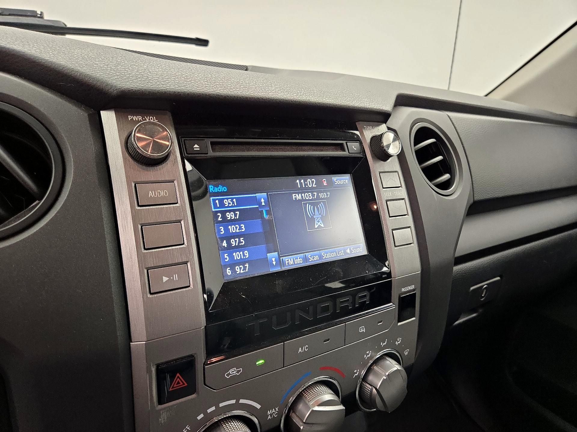 Thumbnail: 2017 Toyota Tundra - 15