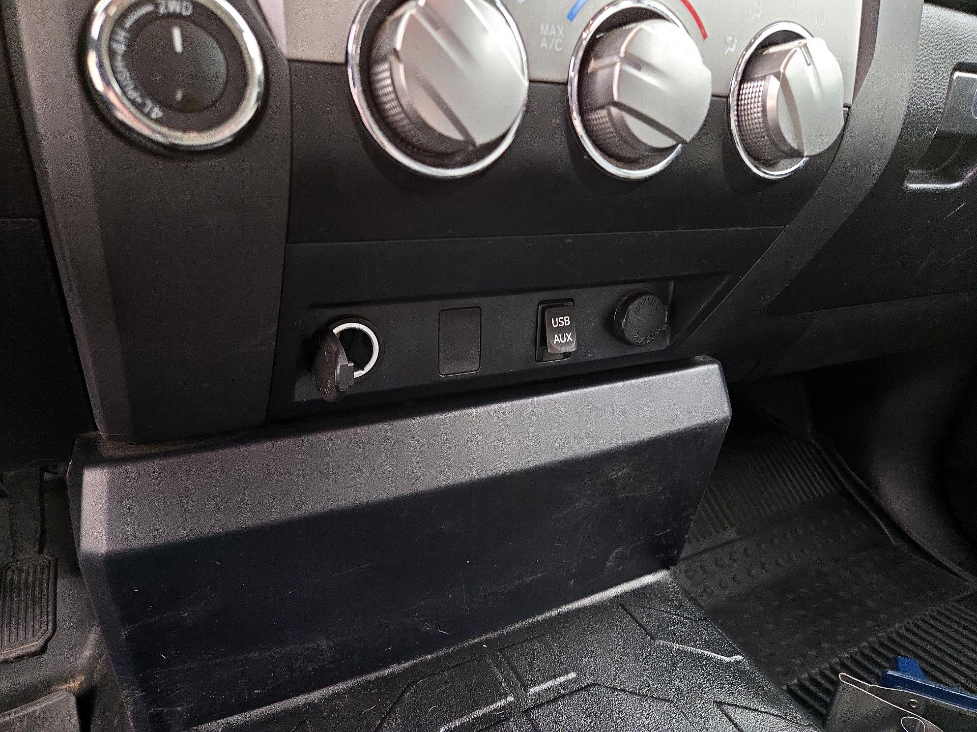 Thumbnail: 2017 Toyota Tundra - 18