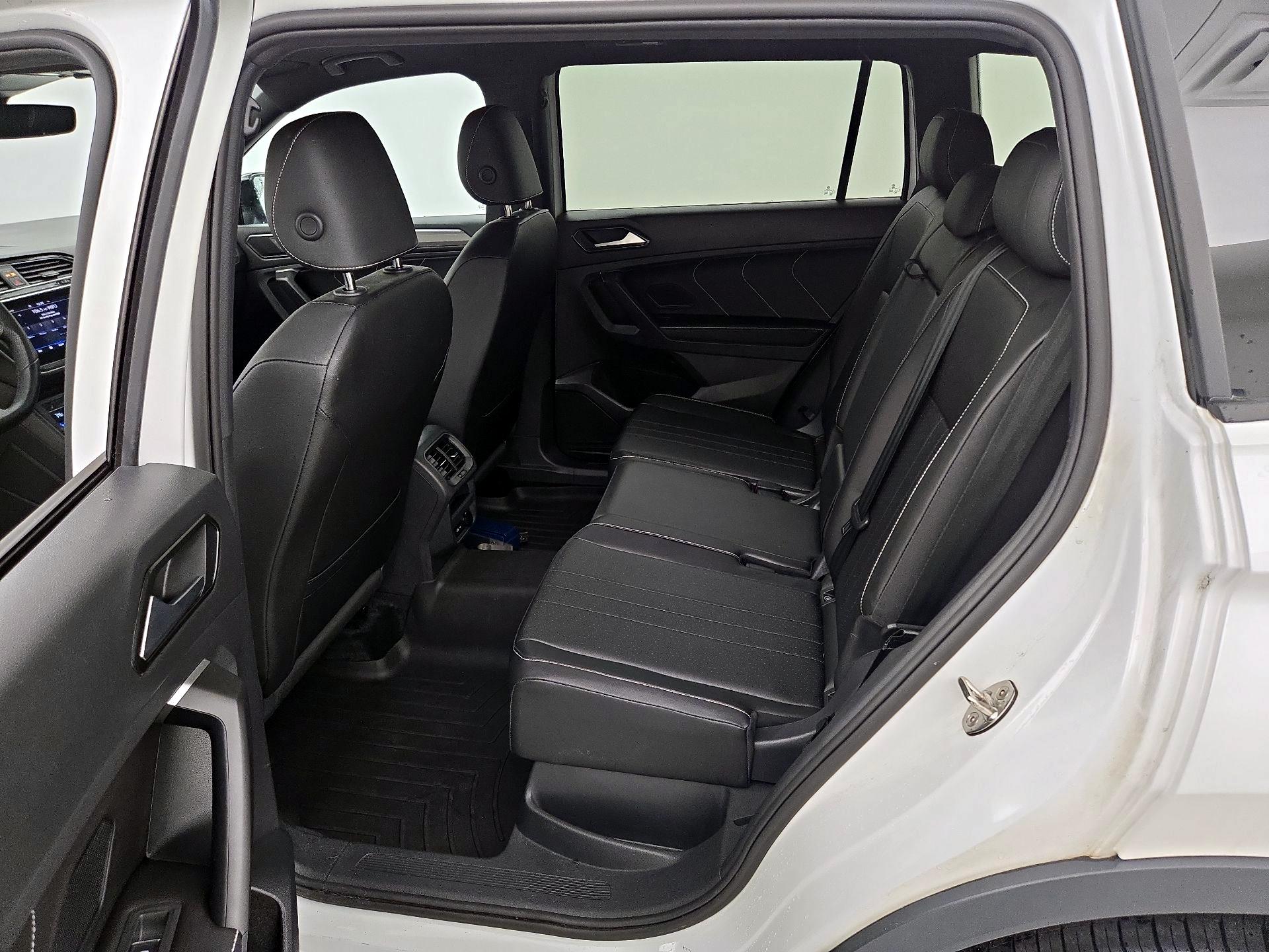 Thumbnail: 2023 Volkswagen Tiguan - 20