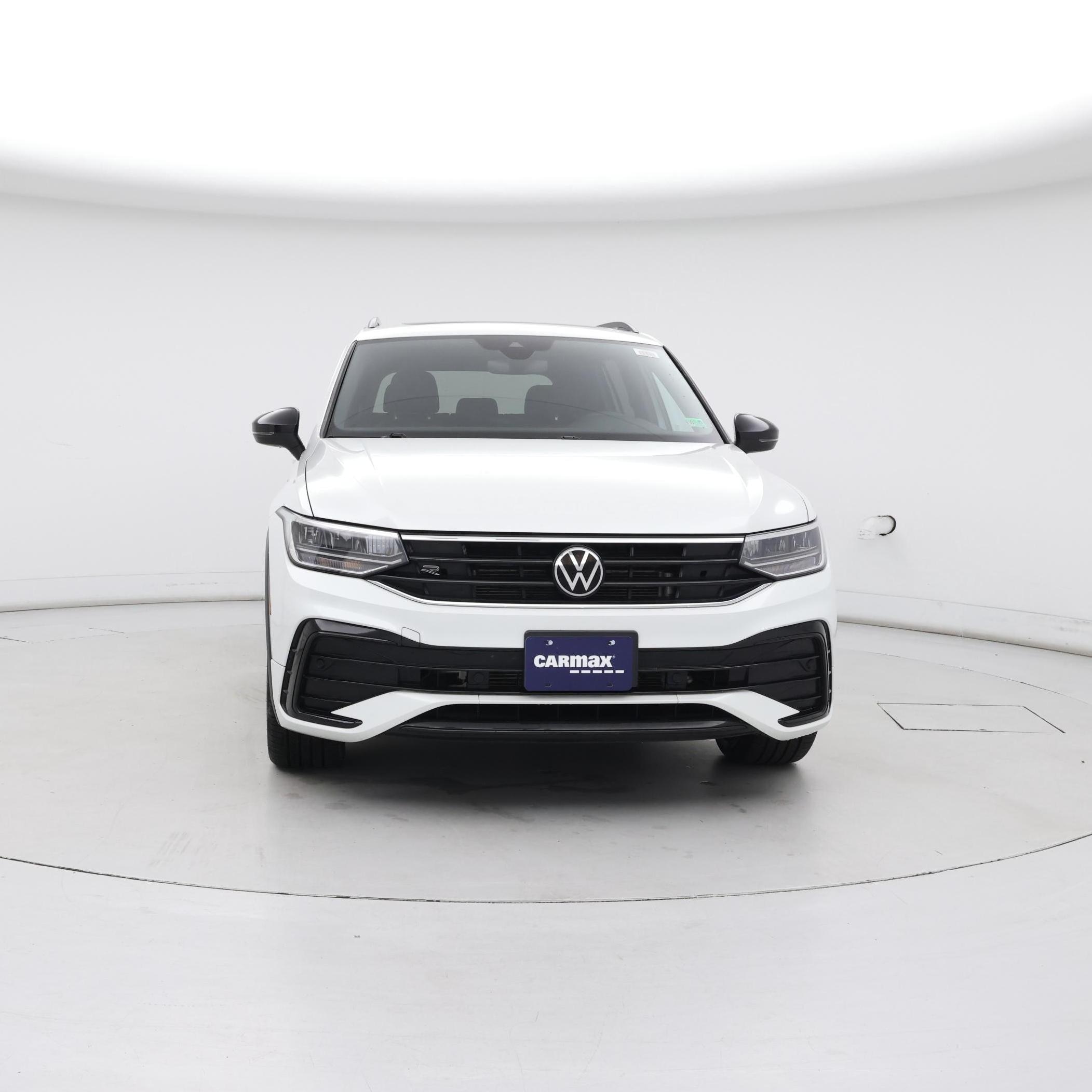 Thumbnail: 2023 Volkswagen Tiguan - 5