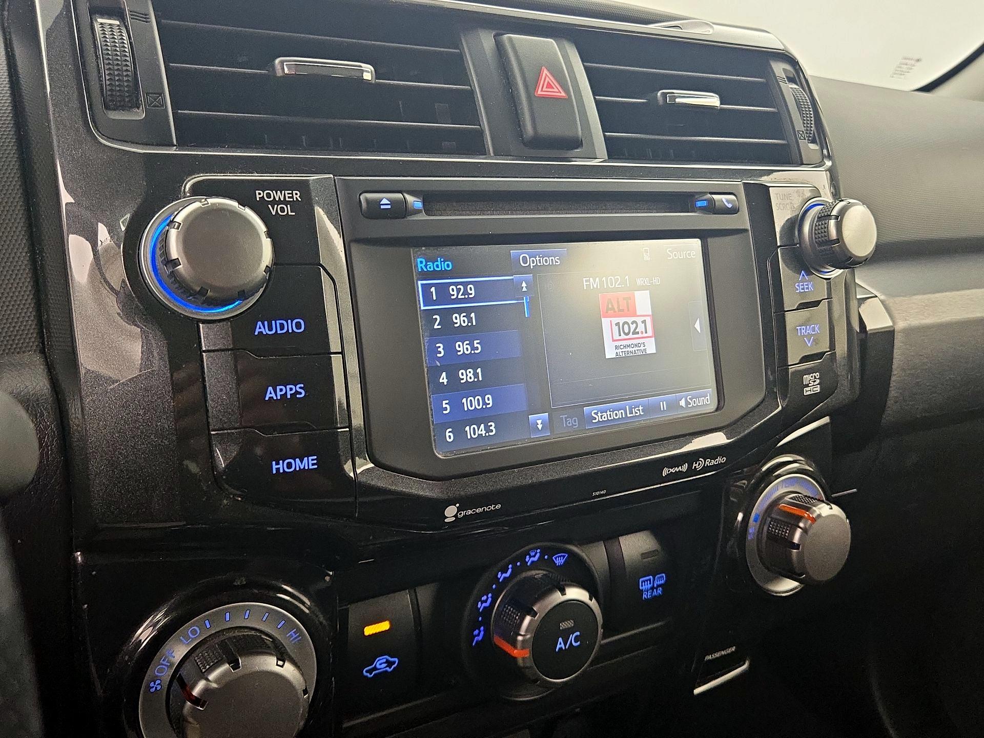 Thumbnail: 2016 Toyota 4Runner - 16