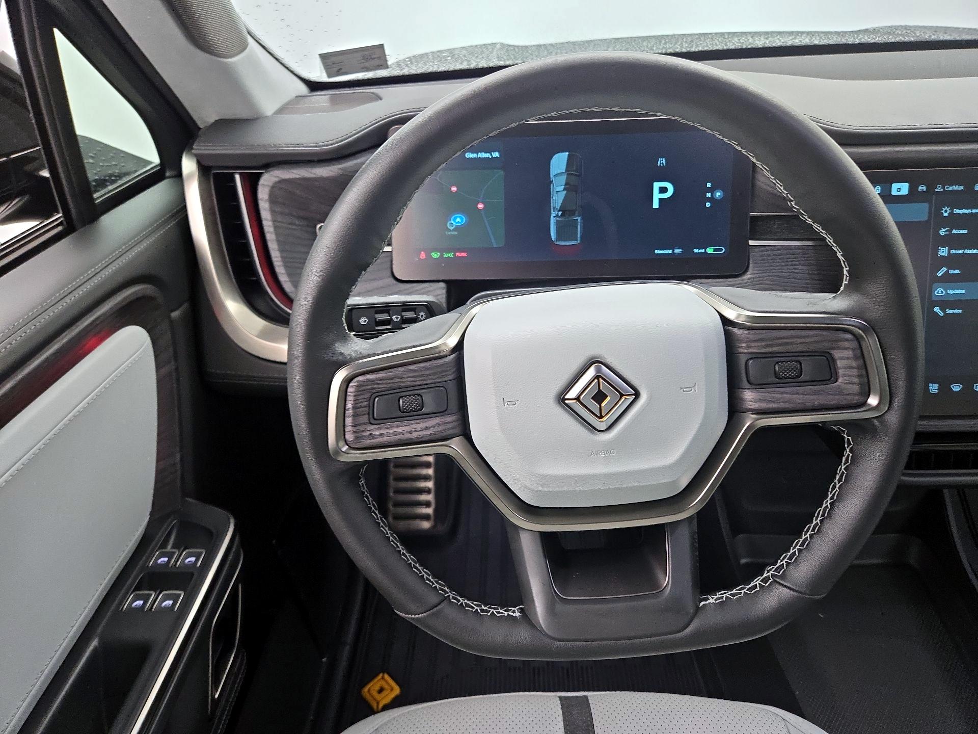 Thumbnail: 2023 Rivian R1T - 10