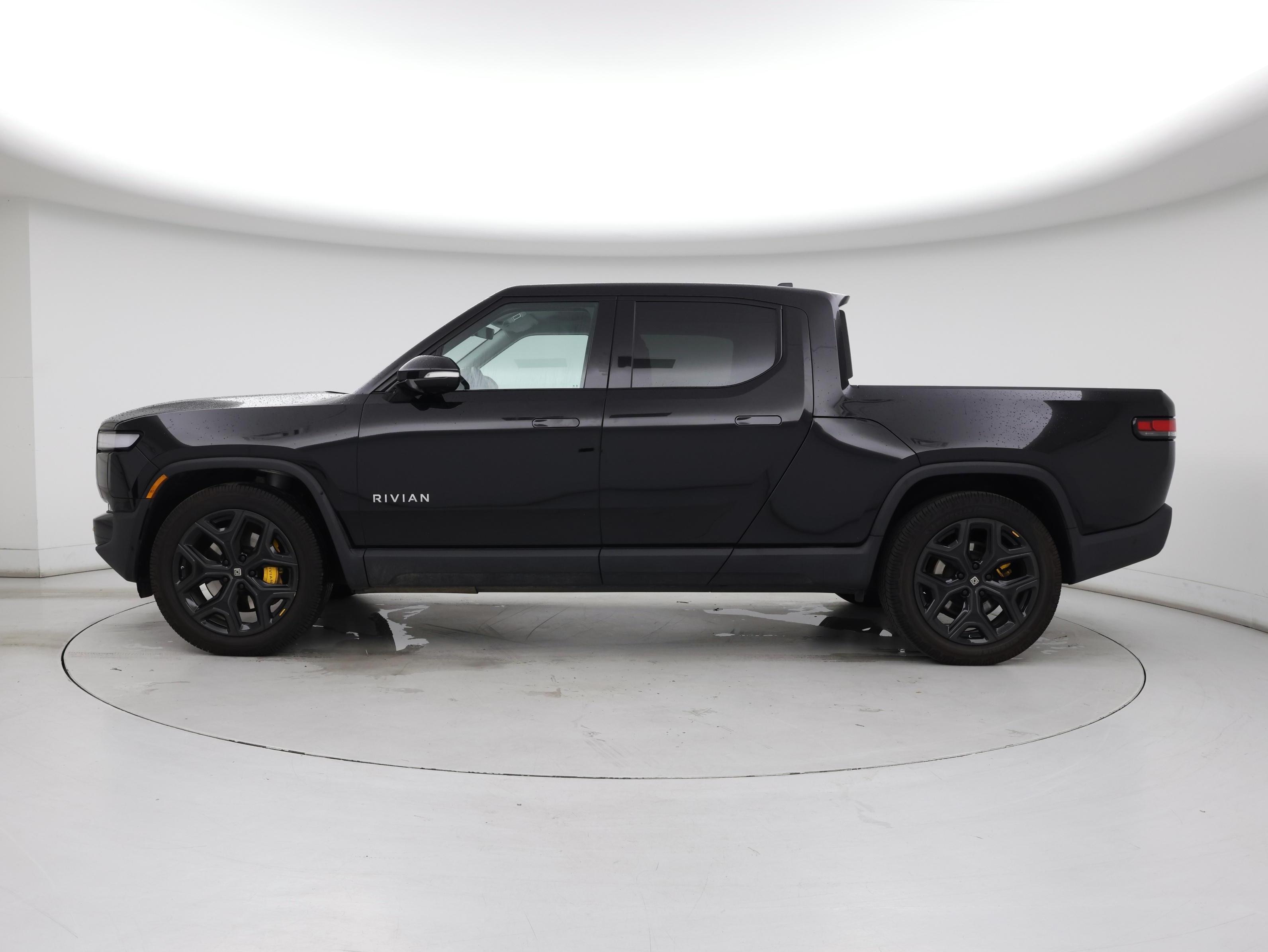 Thumbnail: 2023 Rivian R1T - 3