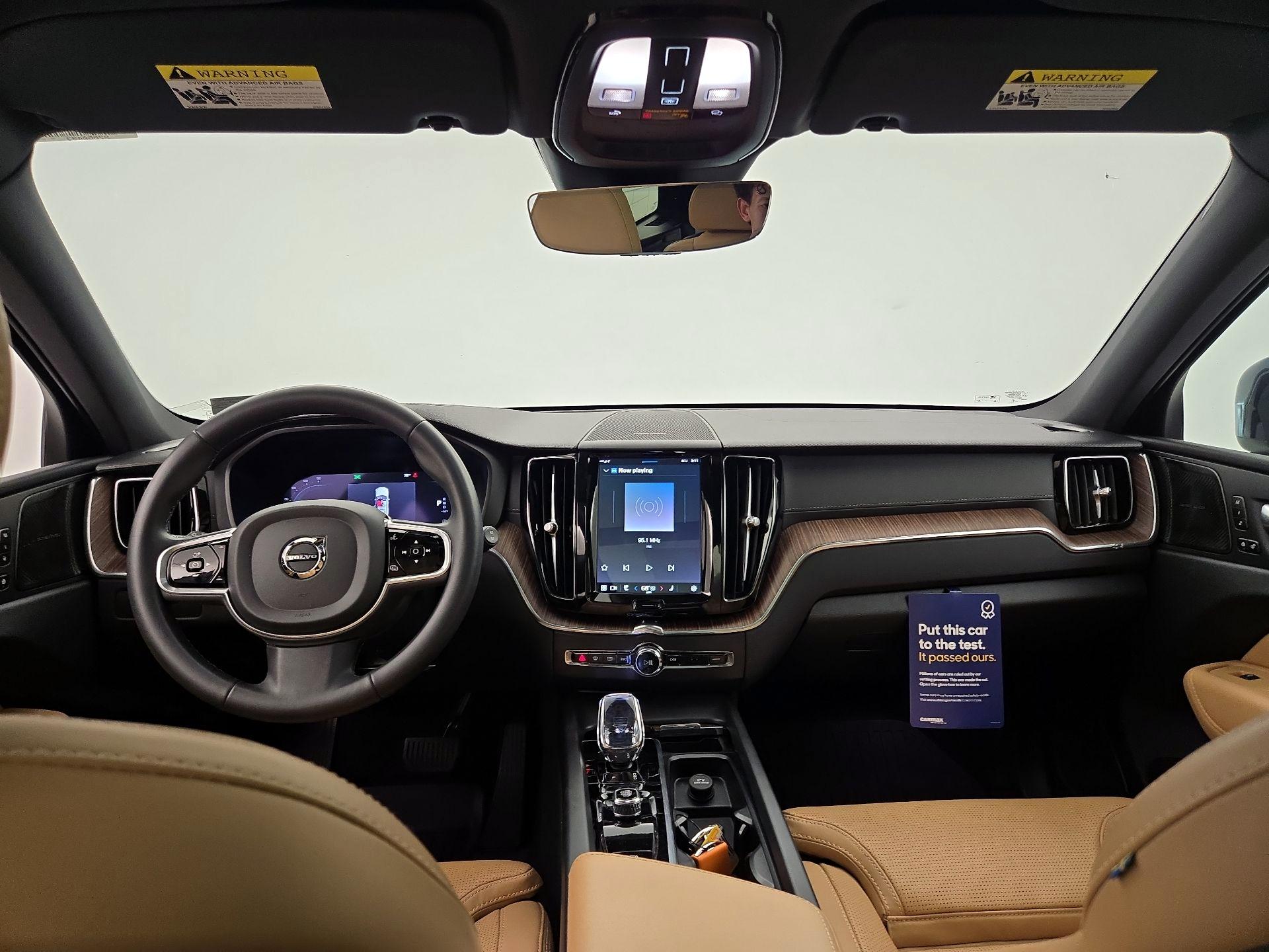 Thumbnail: 2023 Volvo XC60 - 9