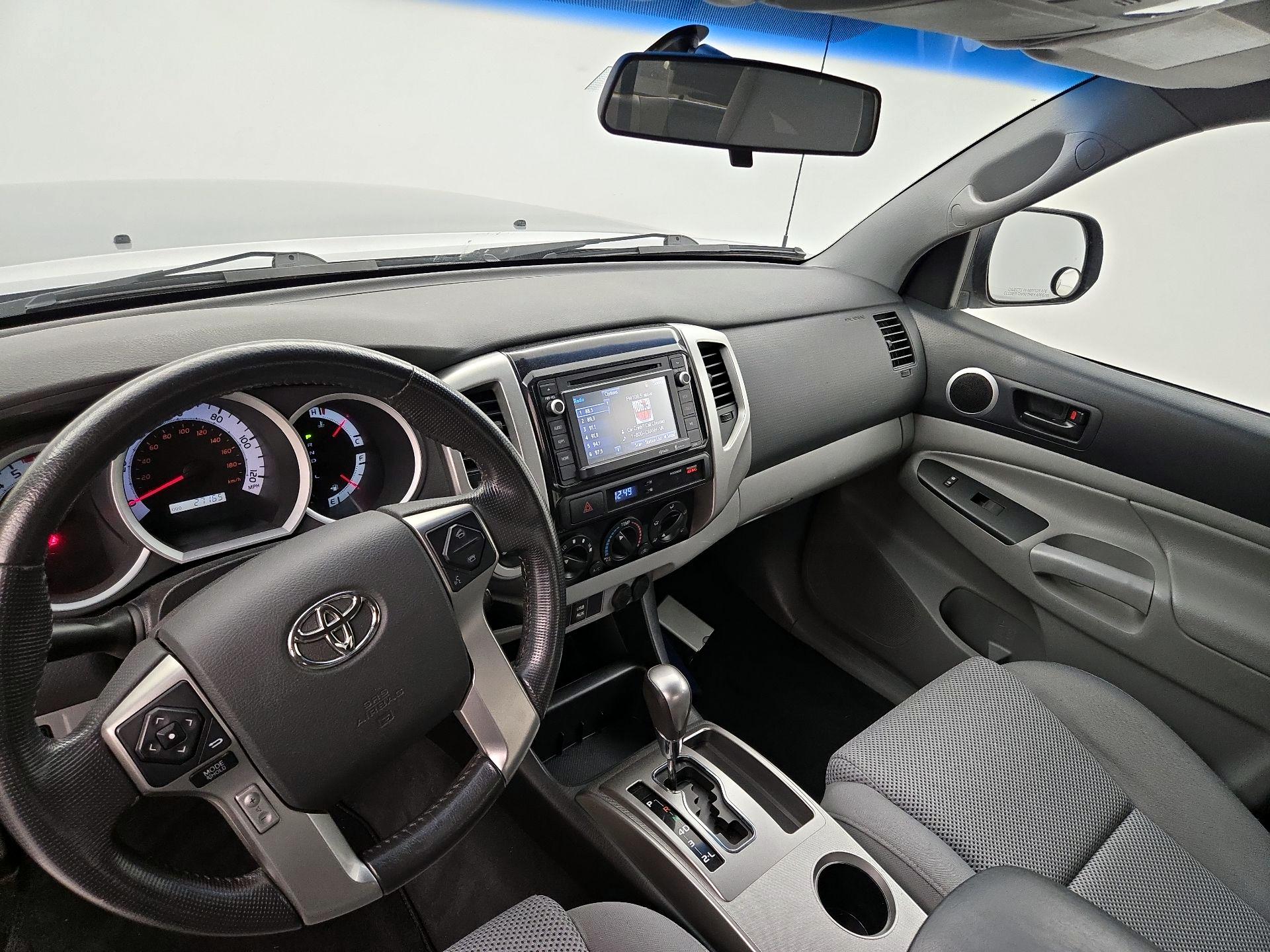 Thumbnail: 2014 Toyota Tacoma - 9