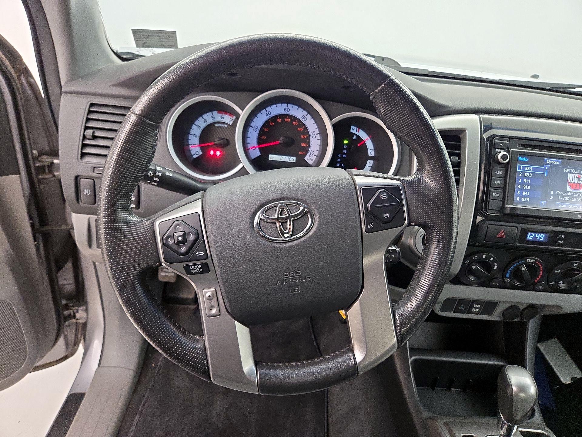 Thumbnail: 2014 Toyota Tacoma - 10
