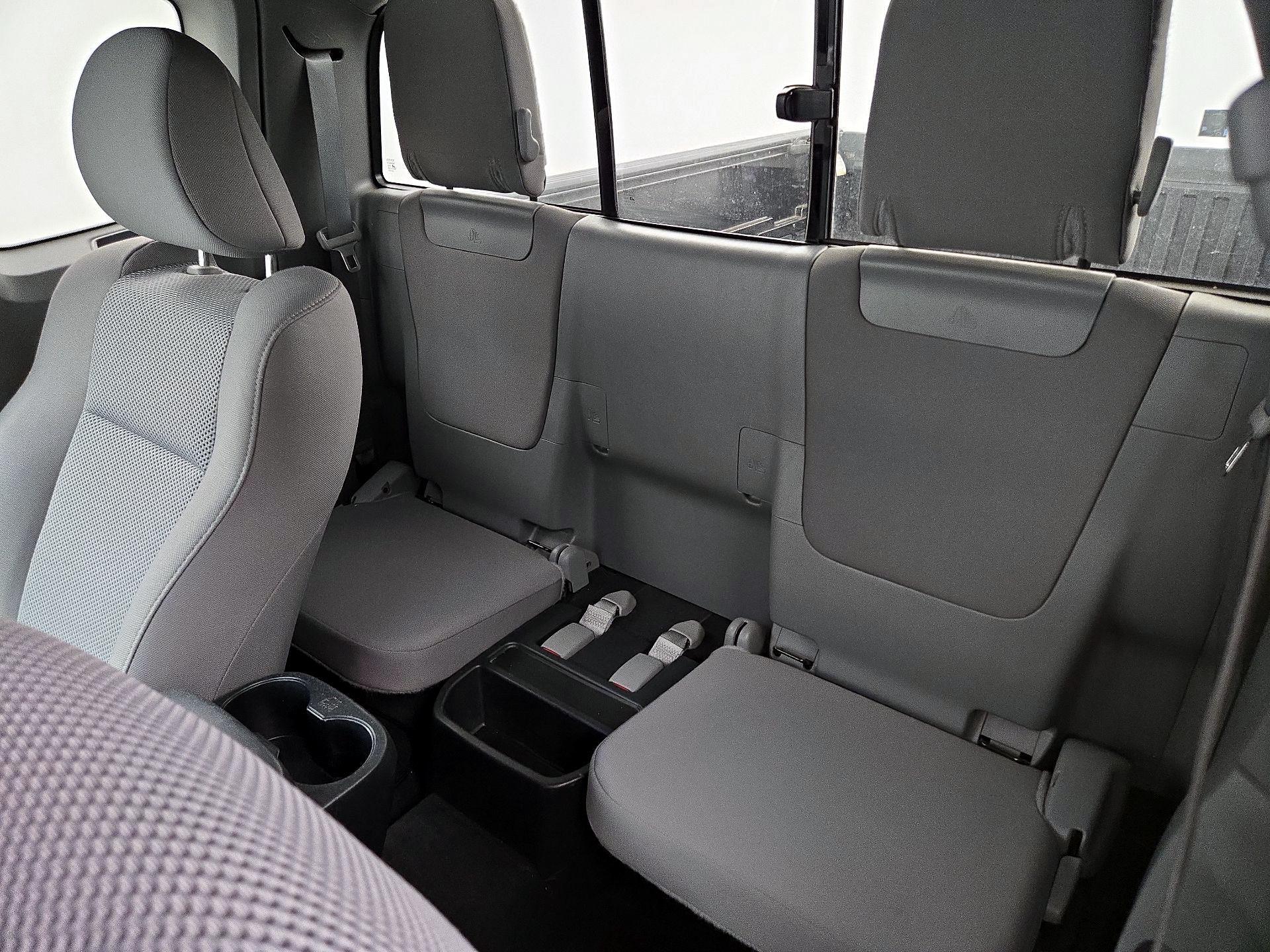 Thumbnail: 2014 Toyota Tacoma - 19