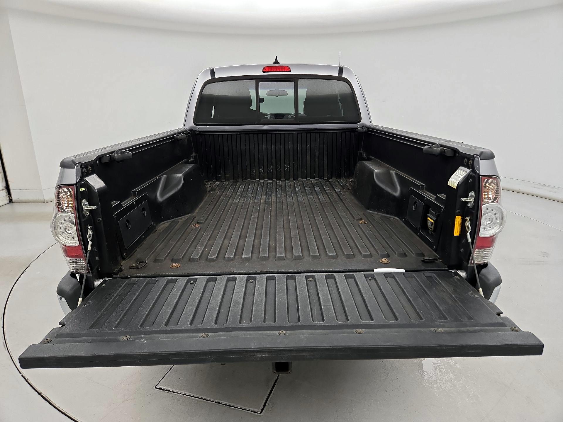 Thumbnail: 2014 Toyota Tacoma - 20