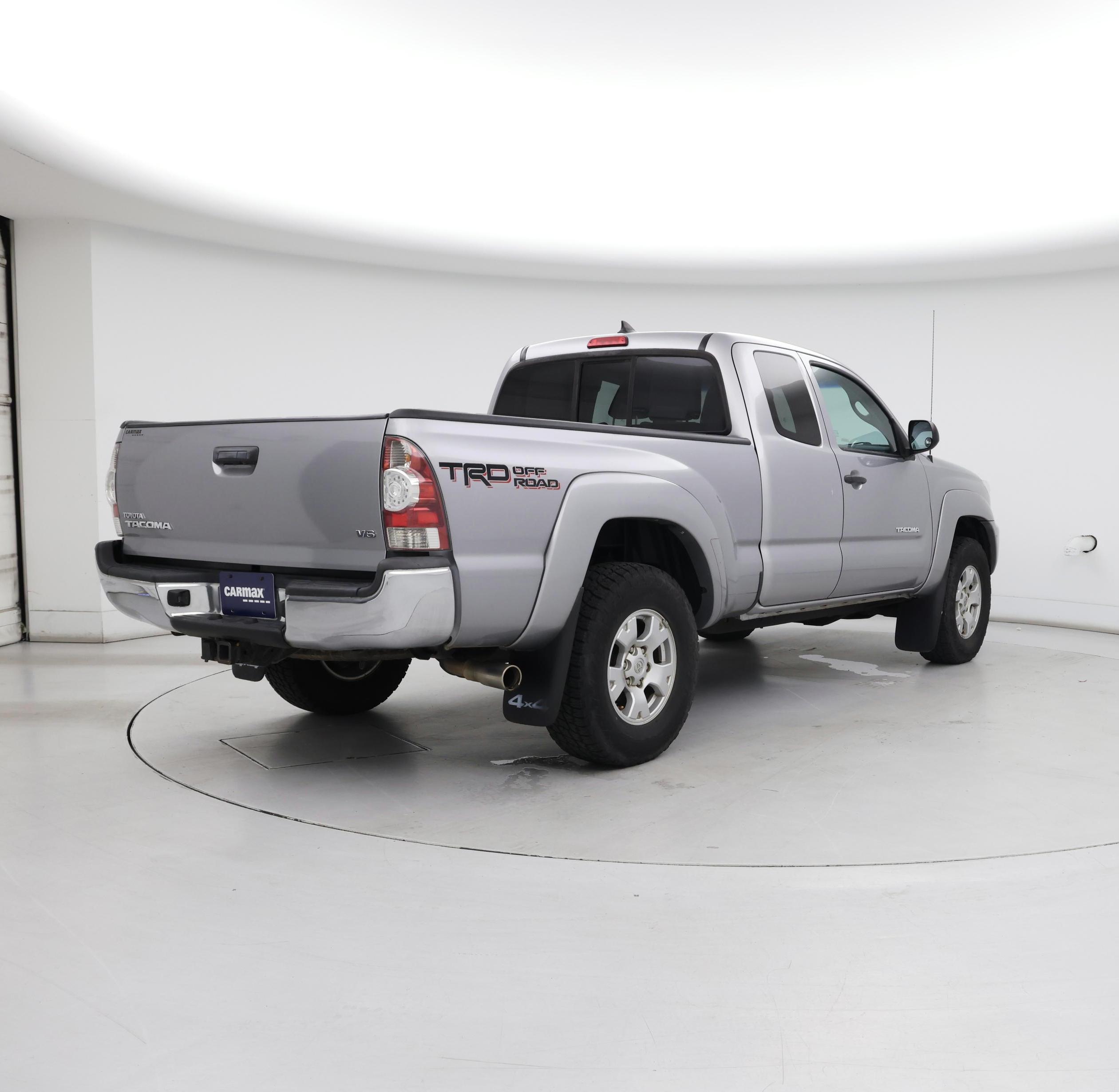 Thumbnail: 2014 Toyota Tacoma - 8