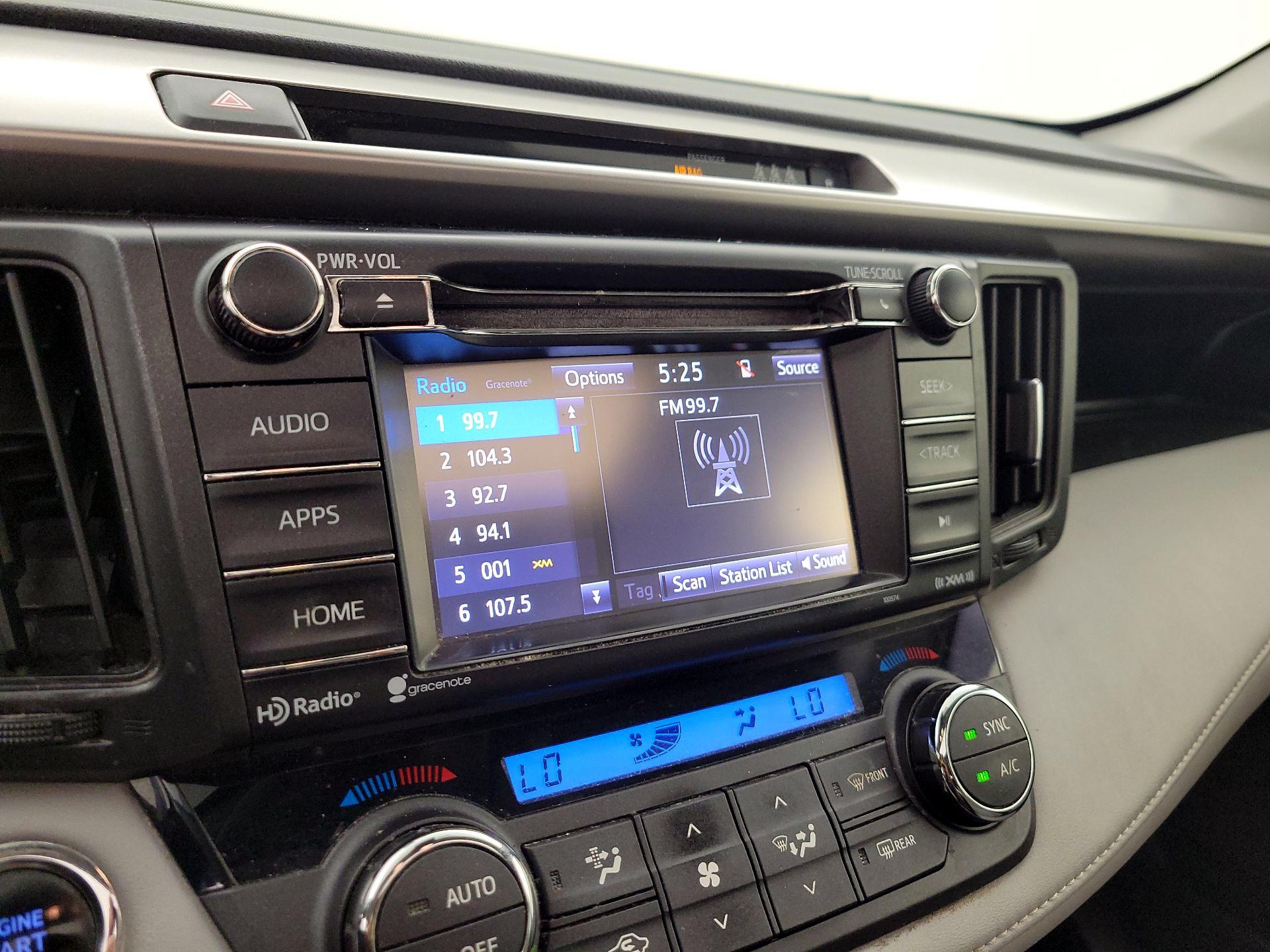 Thumbnail: 2018 Toyota RAV4 - 15