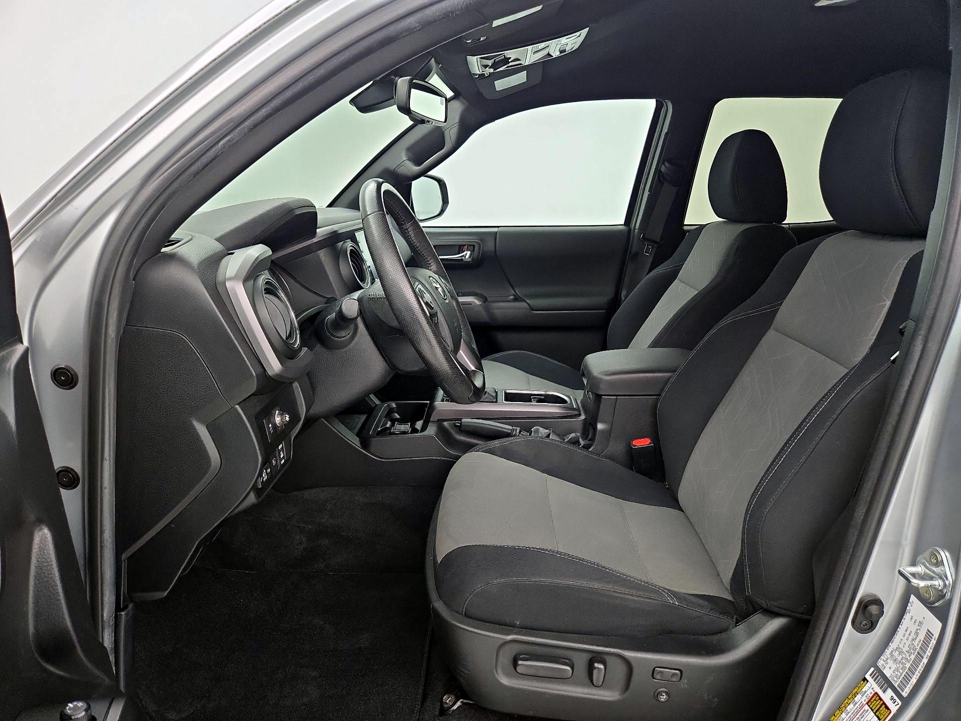 Thumbnail: 2022 Toyota Tacoma - 11