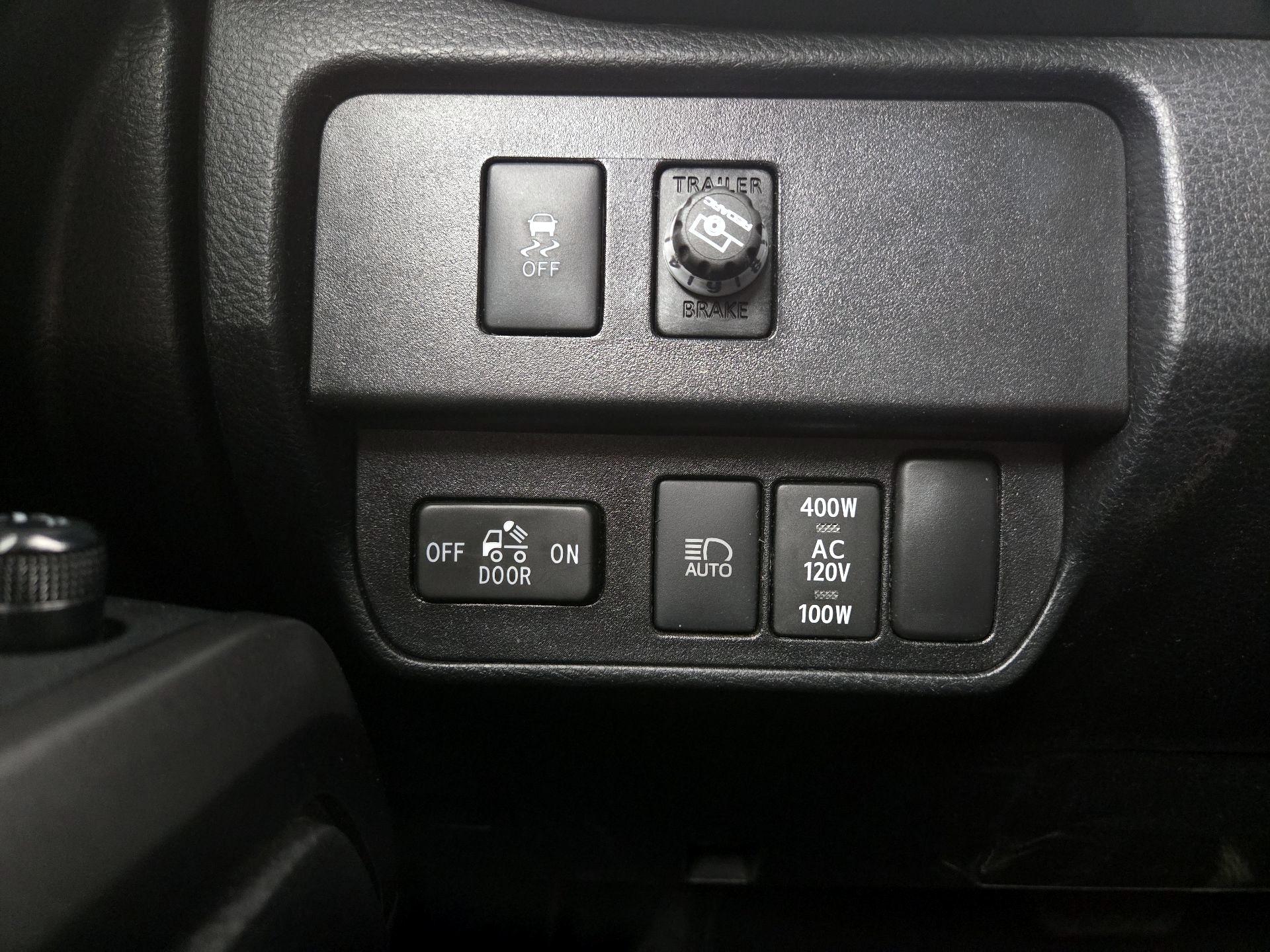 Thumbnail: 2022 Toyota Tacoma - 13